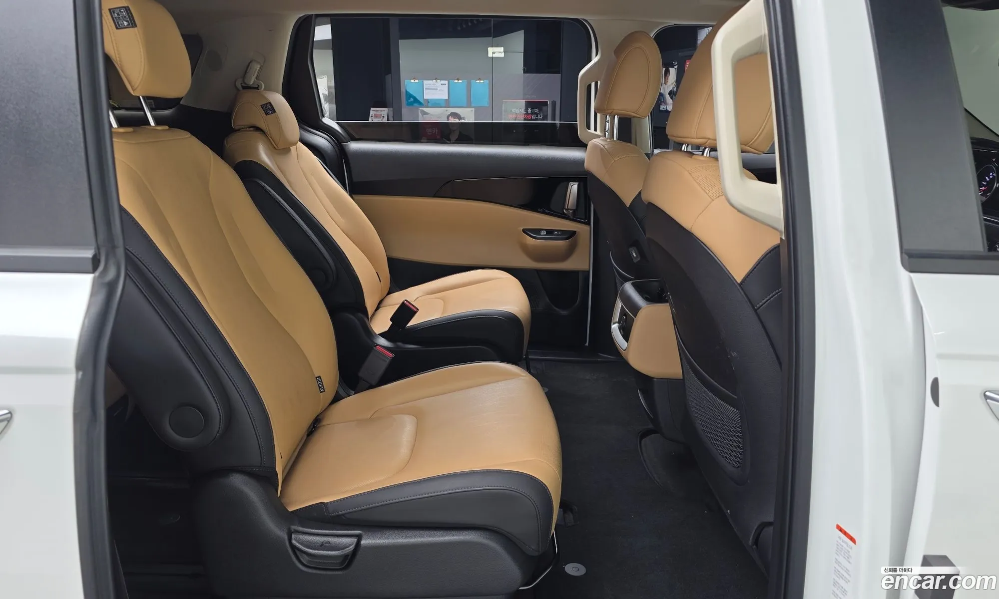 Kia Carnival 2023 KNANB81BBPS337620 — 22