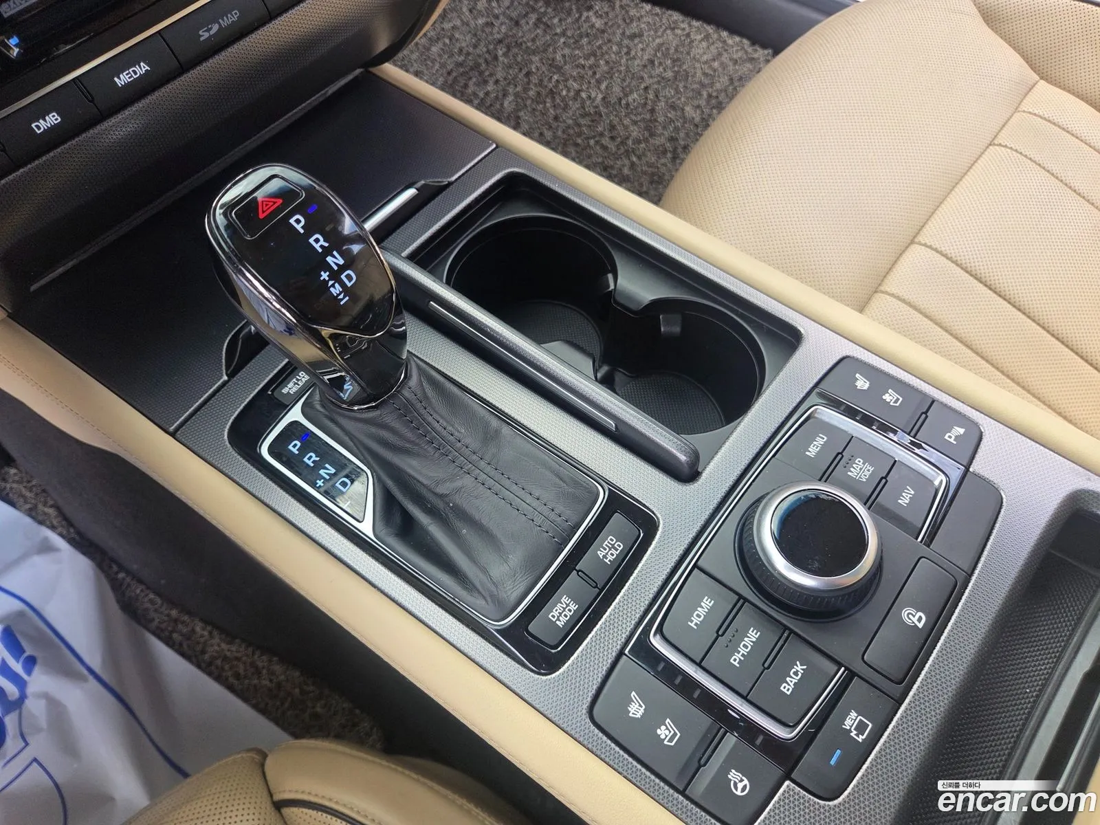 Hyundai Genesis DH 2015 — 12