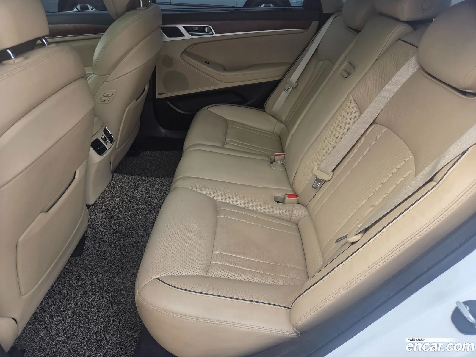 Hyundai Genesis DH 2015 — 10