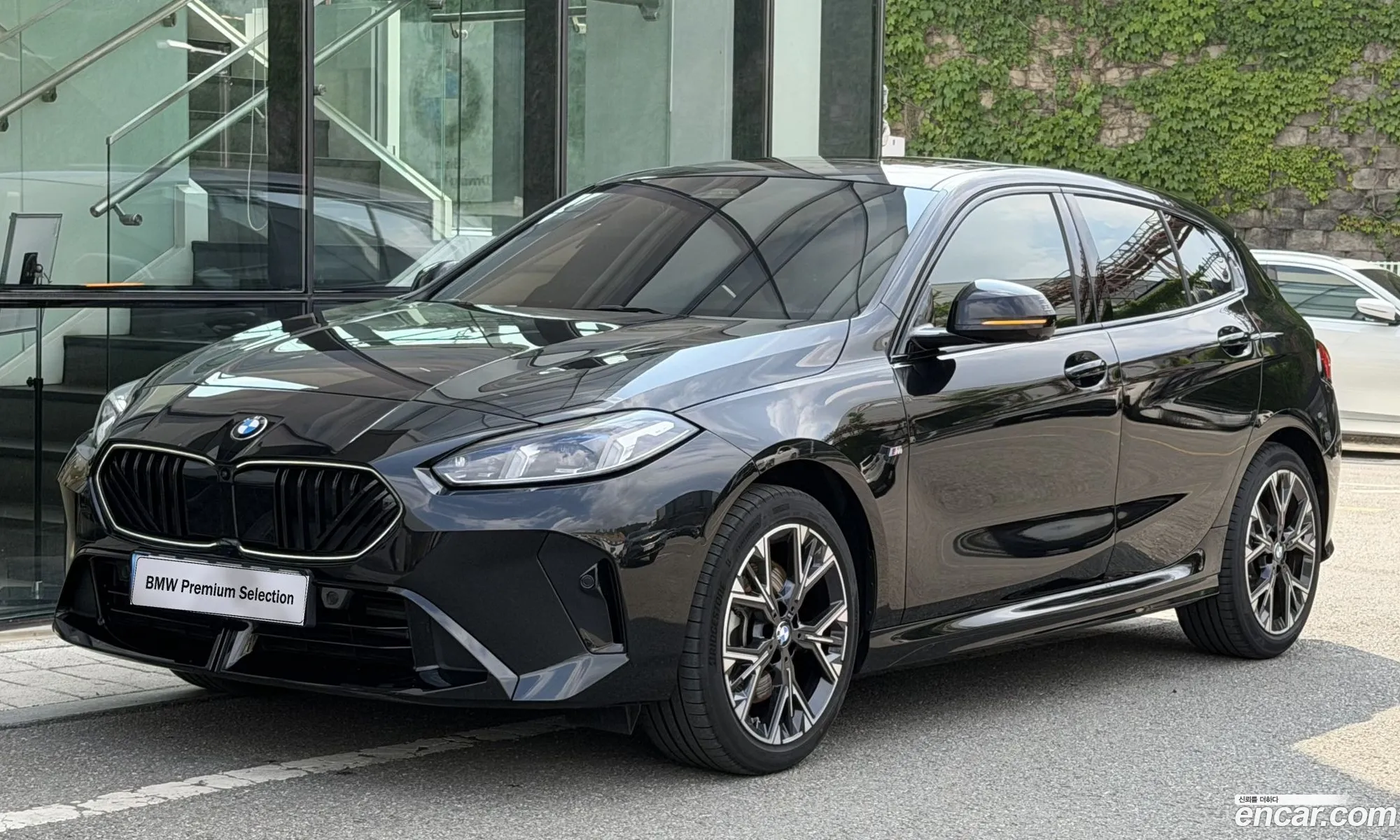 BMW 1 Series 2025 — 11
