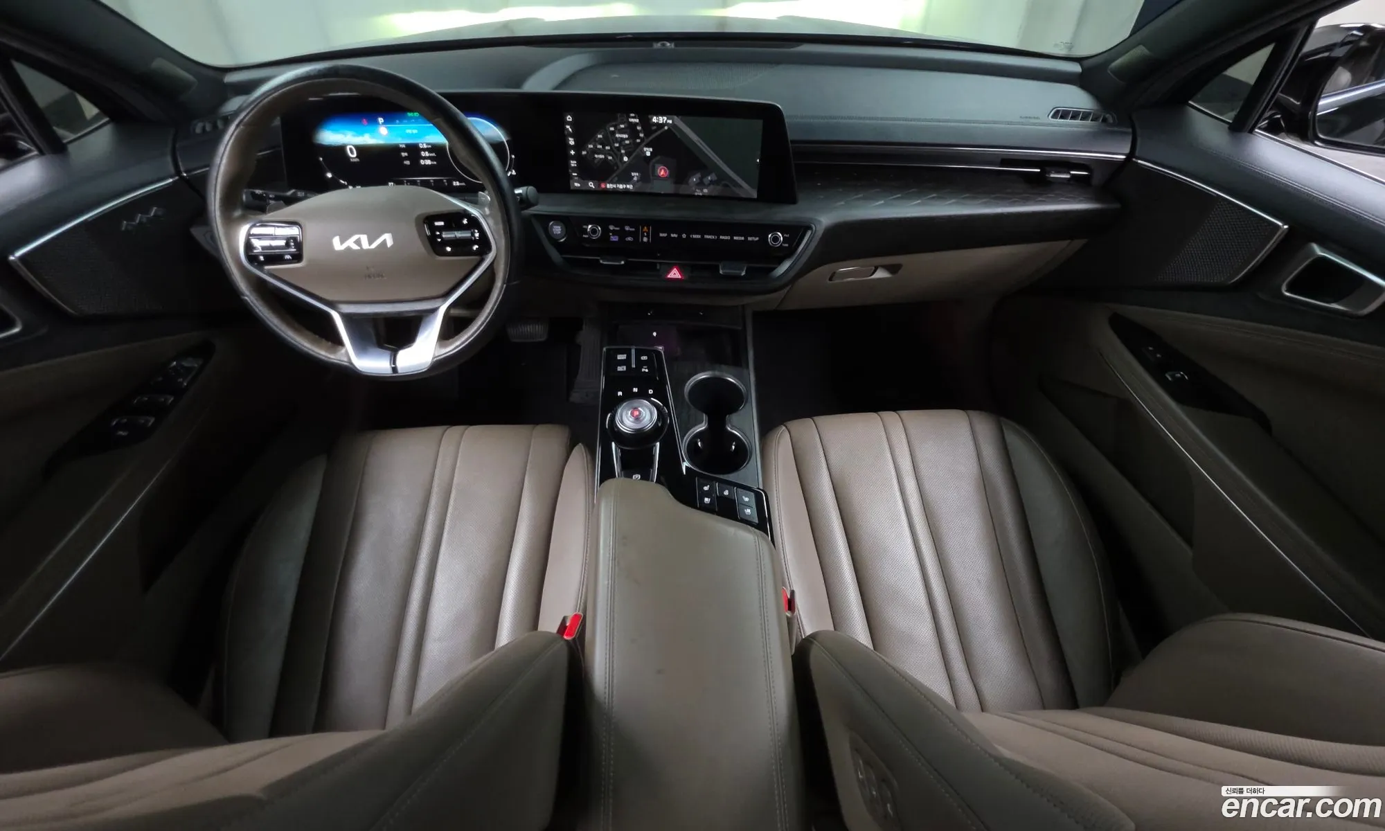 Kia K8 2021 KNAM441DBNA012596 — 5
