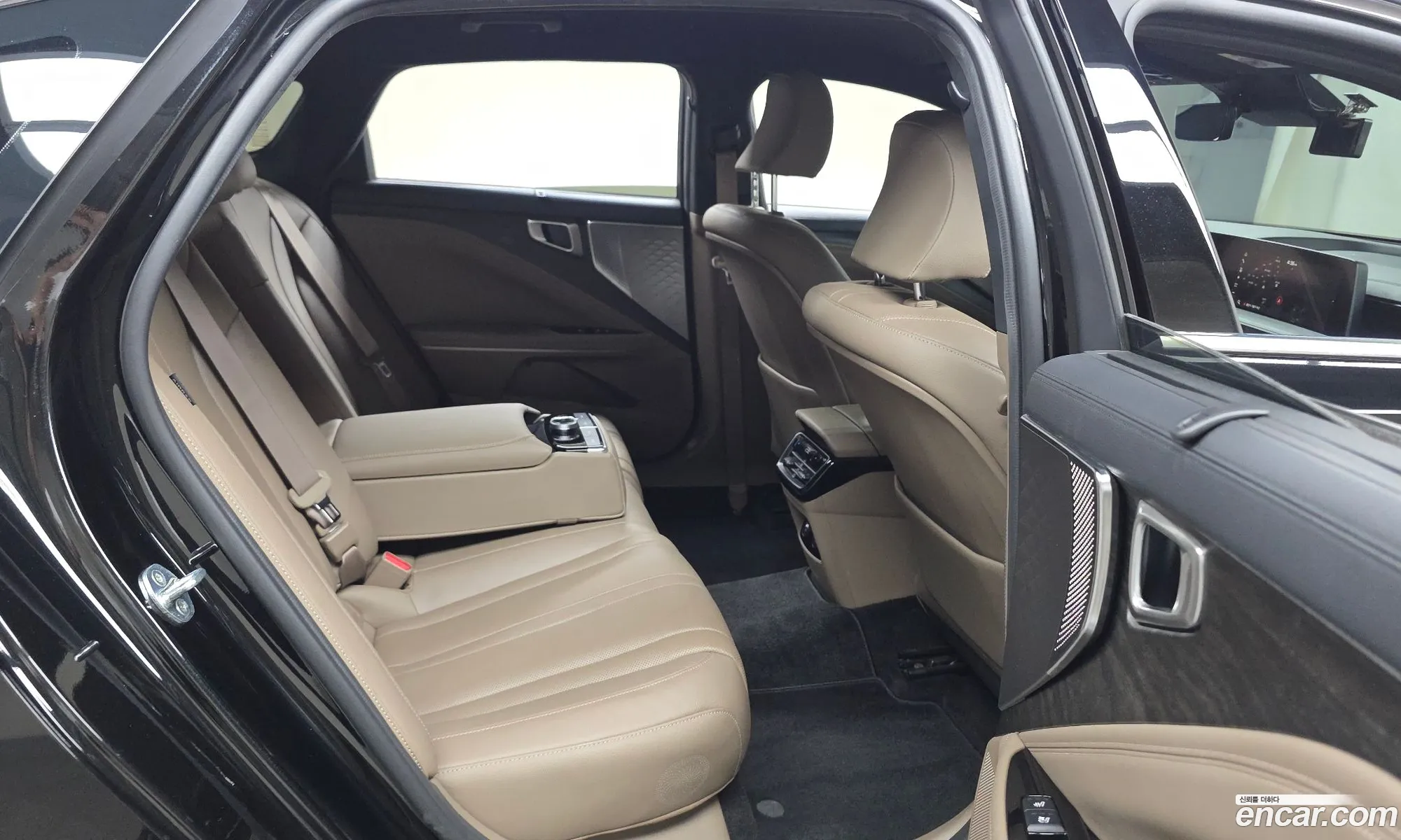 Kia K8 2021 KNAM441DBNA012596 — 14
