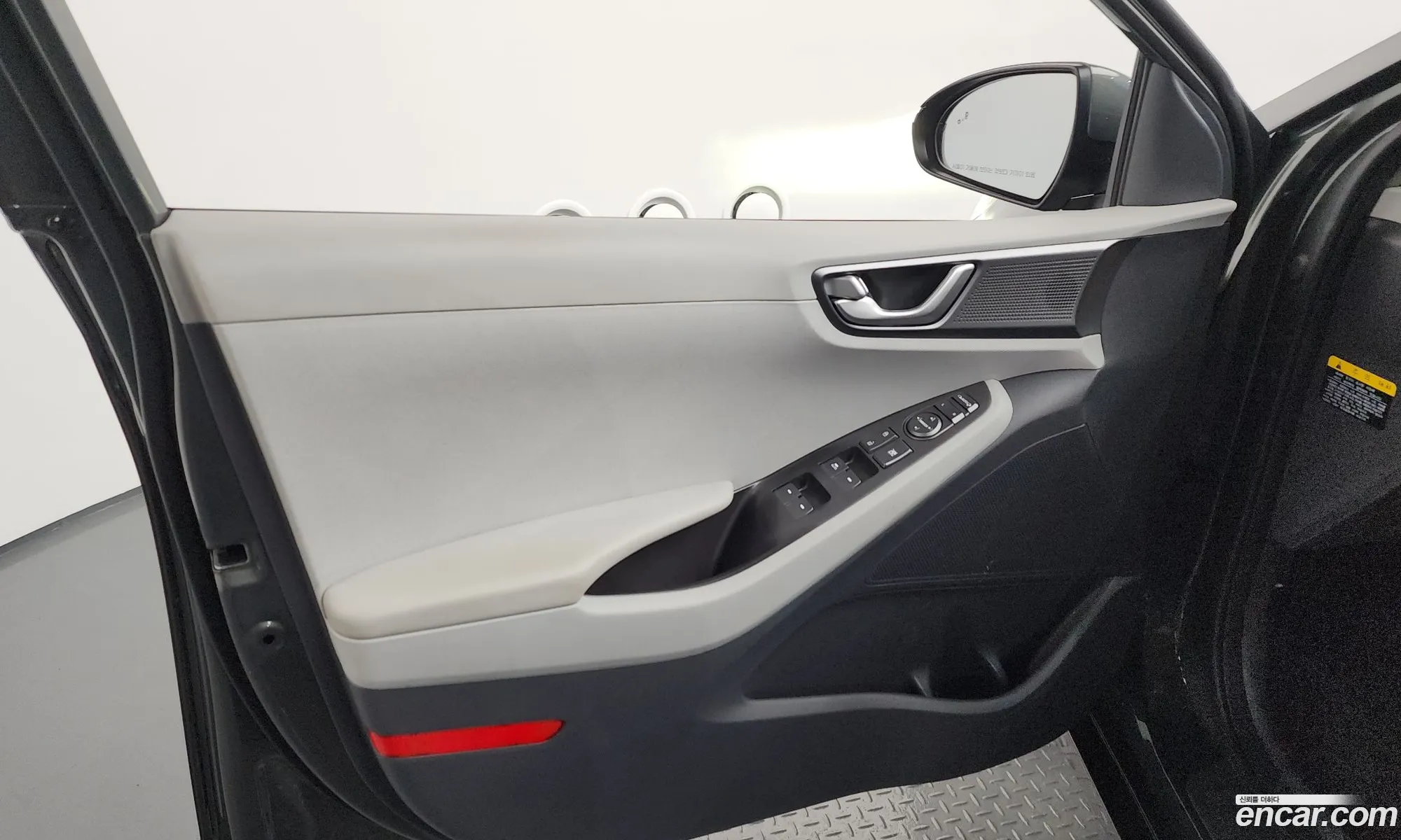 Hyundai Ioniq Hybrid 2020 — 23