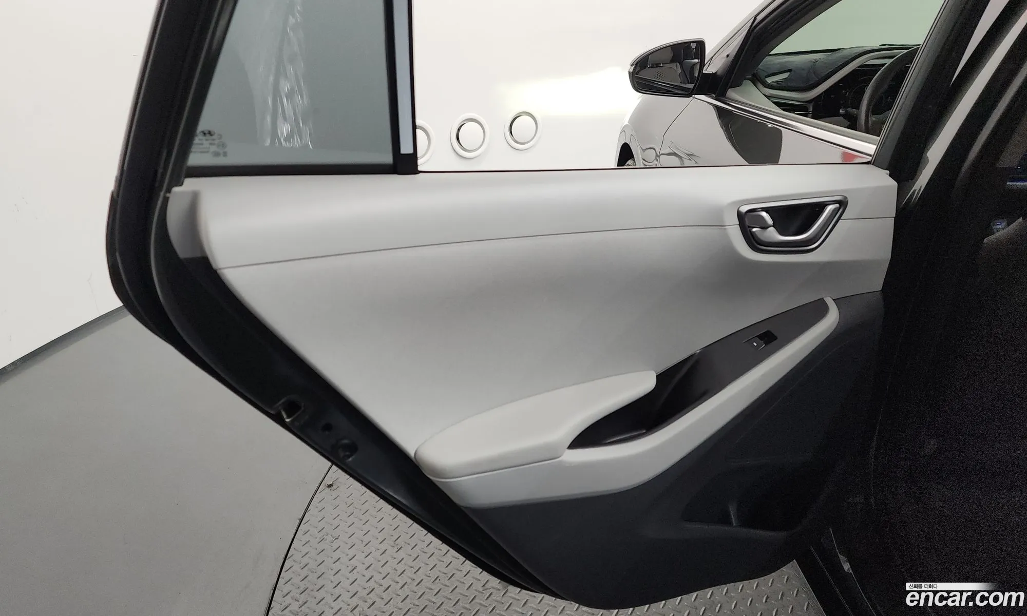 Hyundai Ioniq Hybrid 2020 — 11
