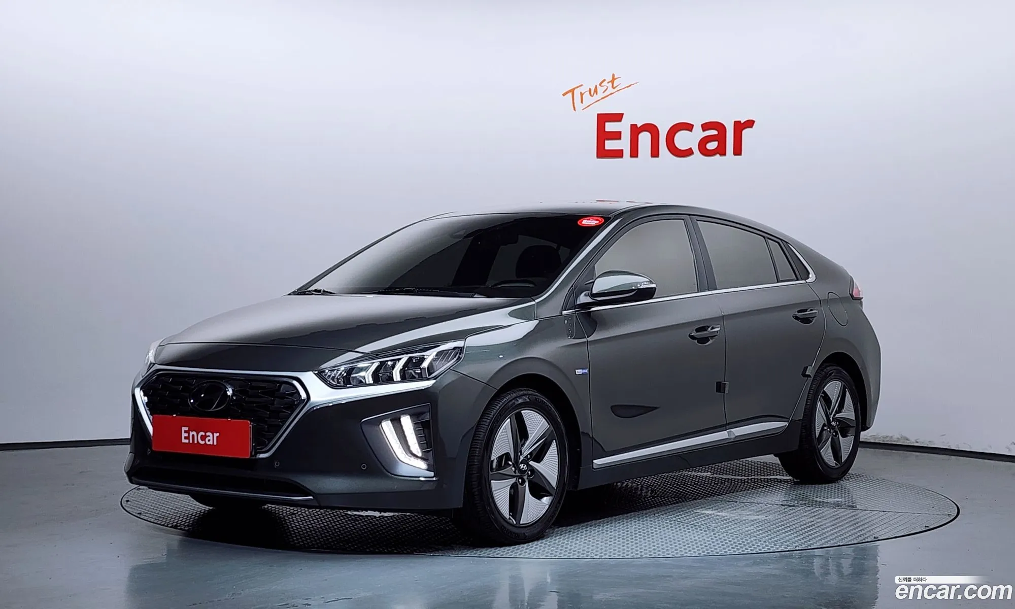 Hyundai Ioniq Hybrid 2020 — 25