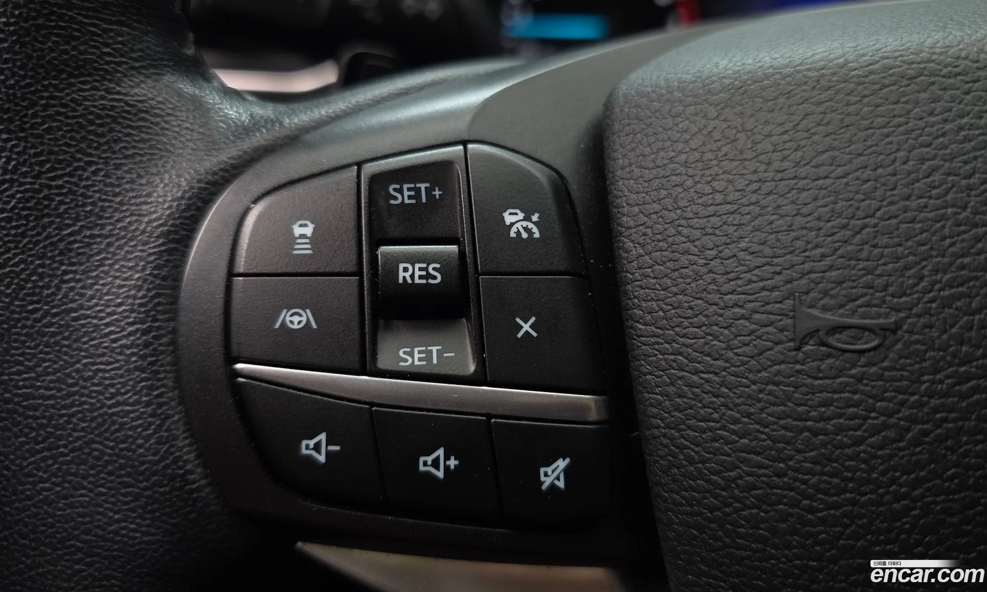 Ford Explorer 6th Gen 2019 1FMSK8FH4LGA72700 — 8