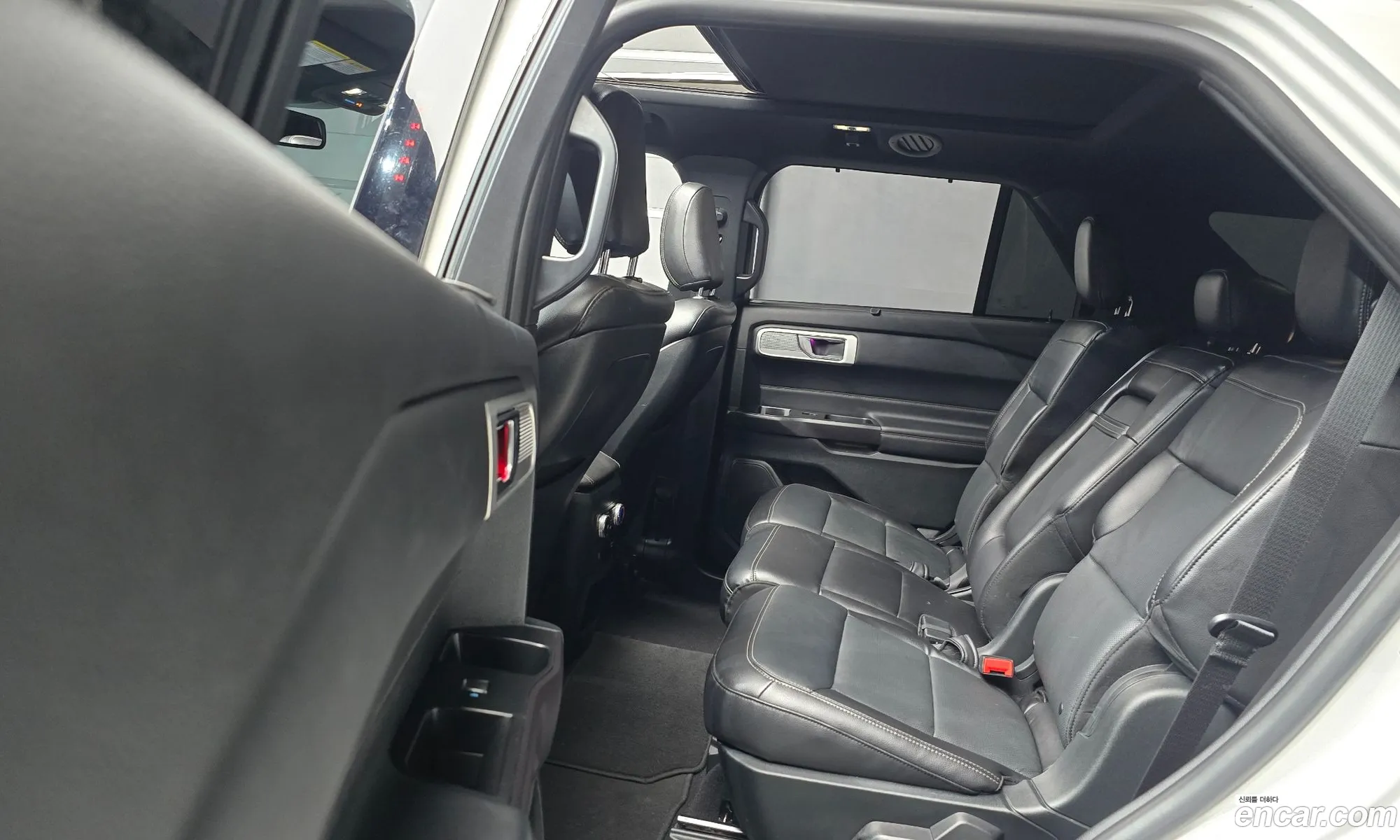 Ford Explorer 6th Gen 2019 1FMSK8FH4LGA72700 — 15