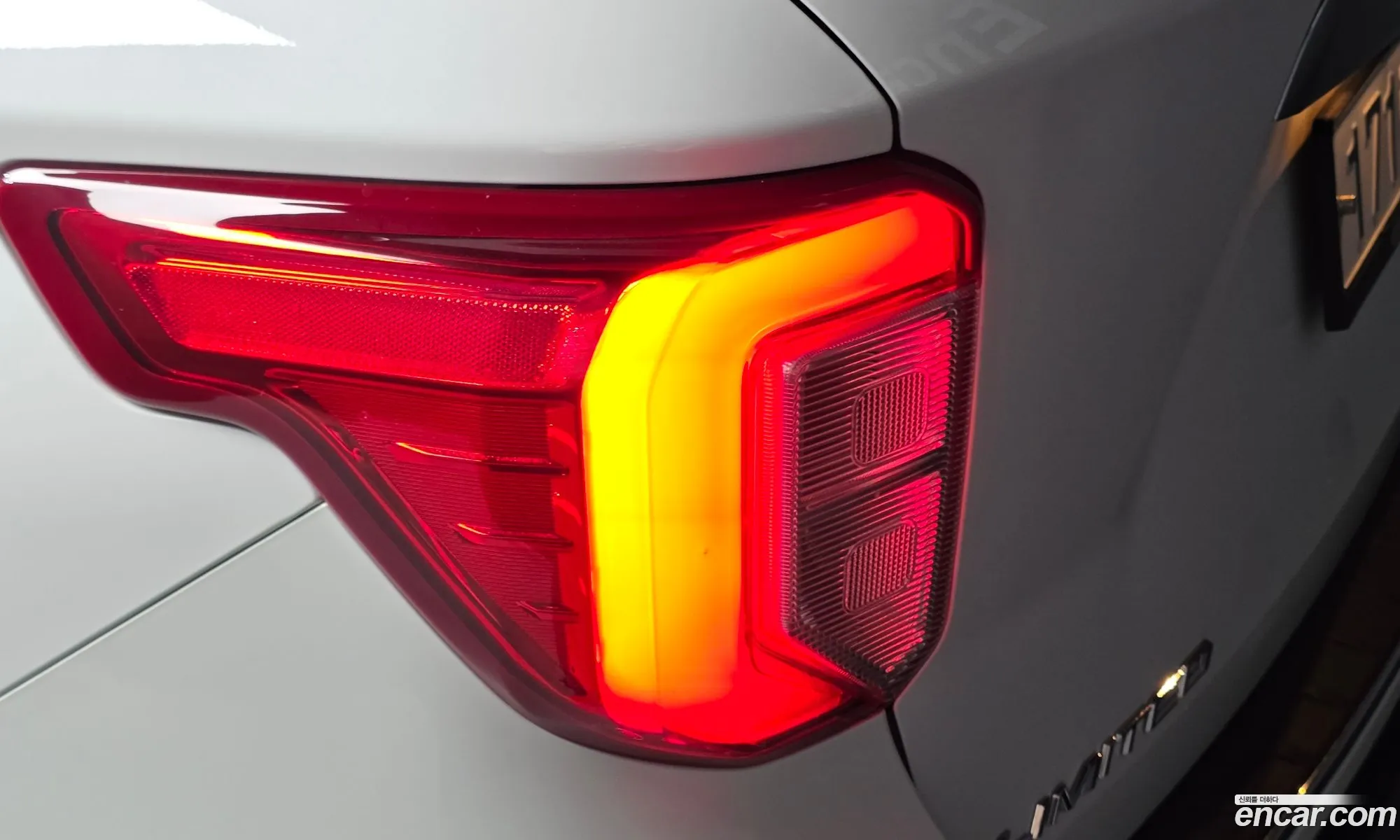 Ford Explorer 6th Gen 2019 1FMSK8FH4LGA72700 — 22
