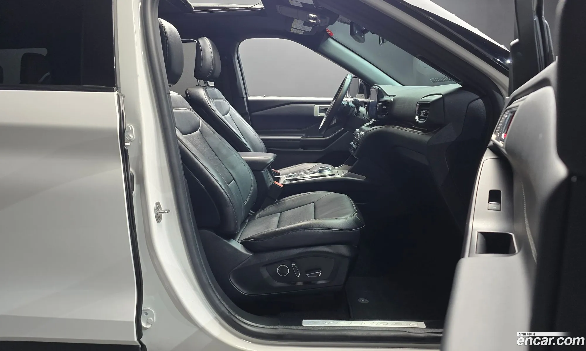 Ford Explorer 6th Gen 2019 1FMSK8FH4LGA72700 — 5