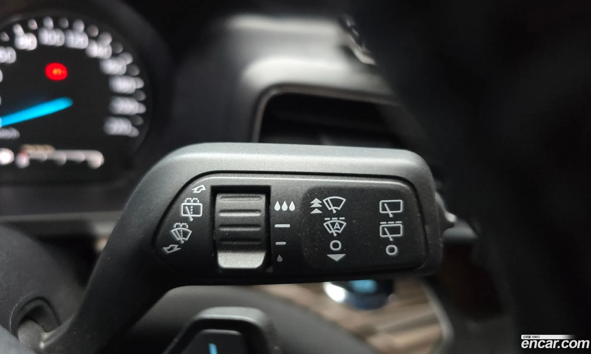 Ford Explorer 6th Gen 2019 1FMSK8FH4LGA72700 — 19