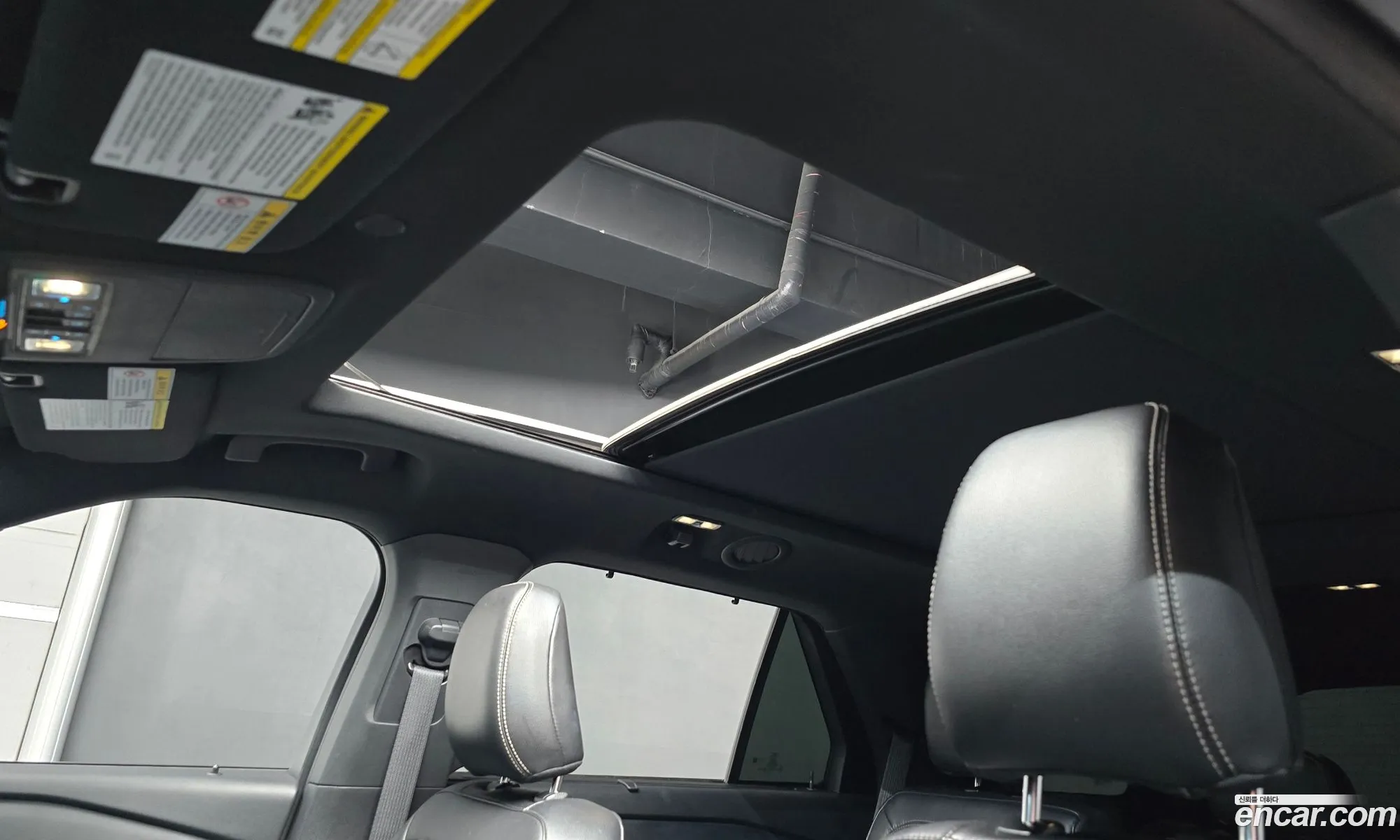 Ford Explorer 6th Gen 2019 1FMSK8FH4LGA72700 — 9