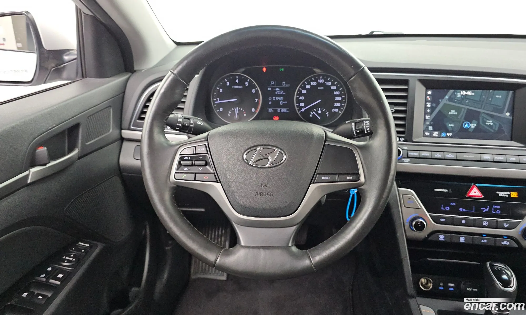 Hyundai Elantra AD 2015 — 2