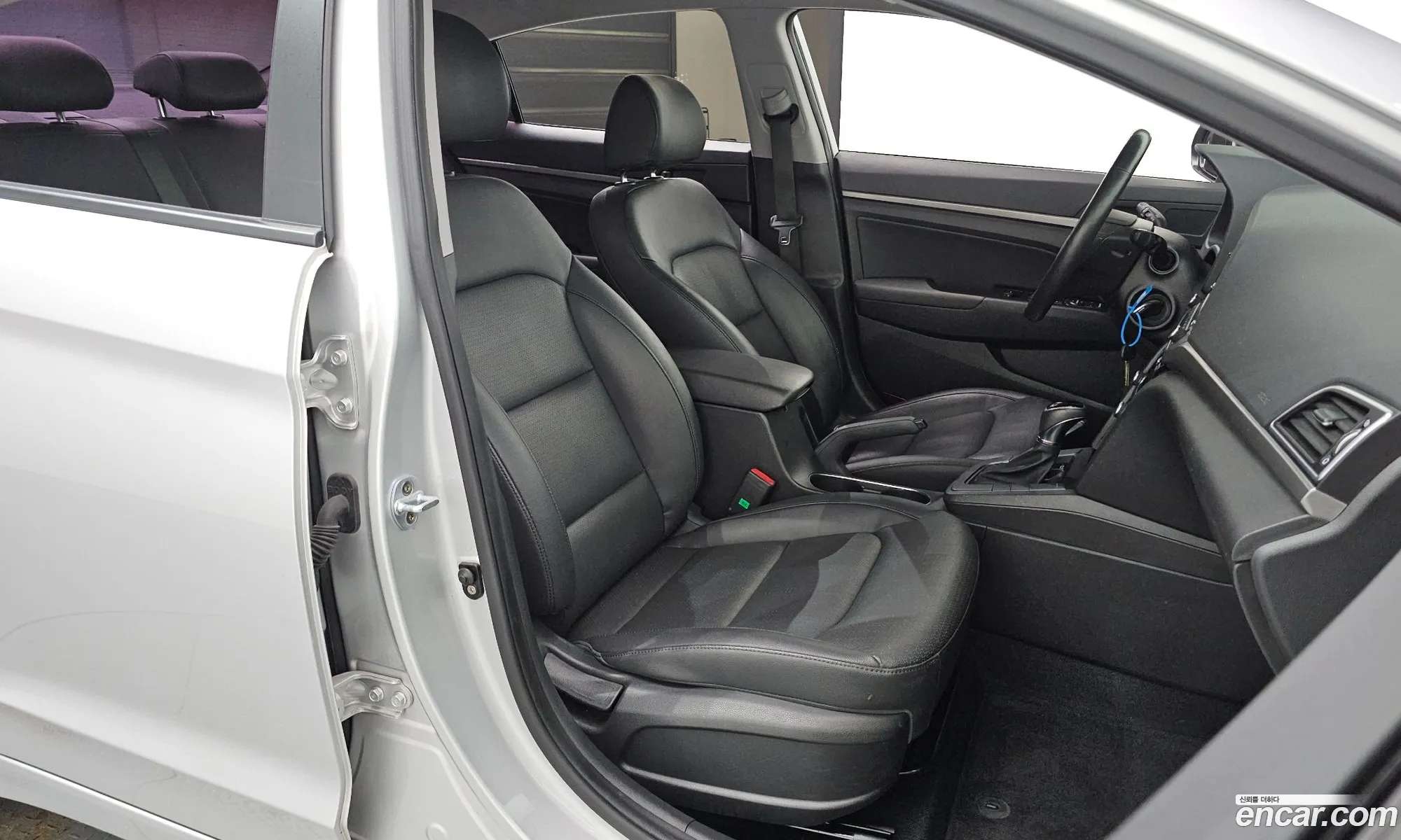 Hyundai Elantra AD 2015 — 20