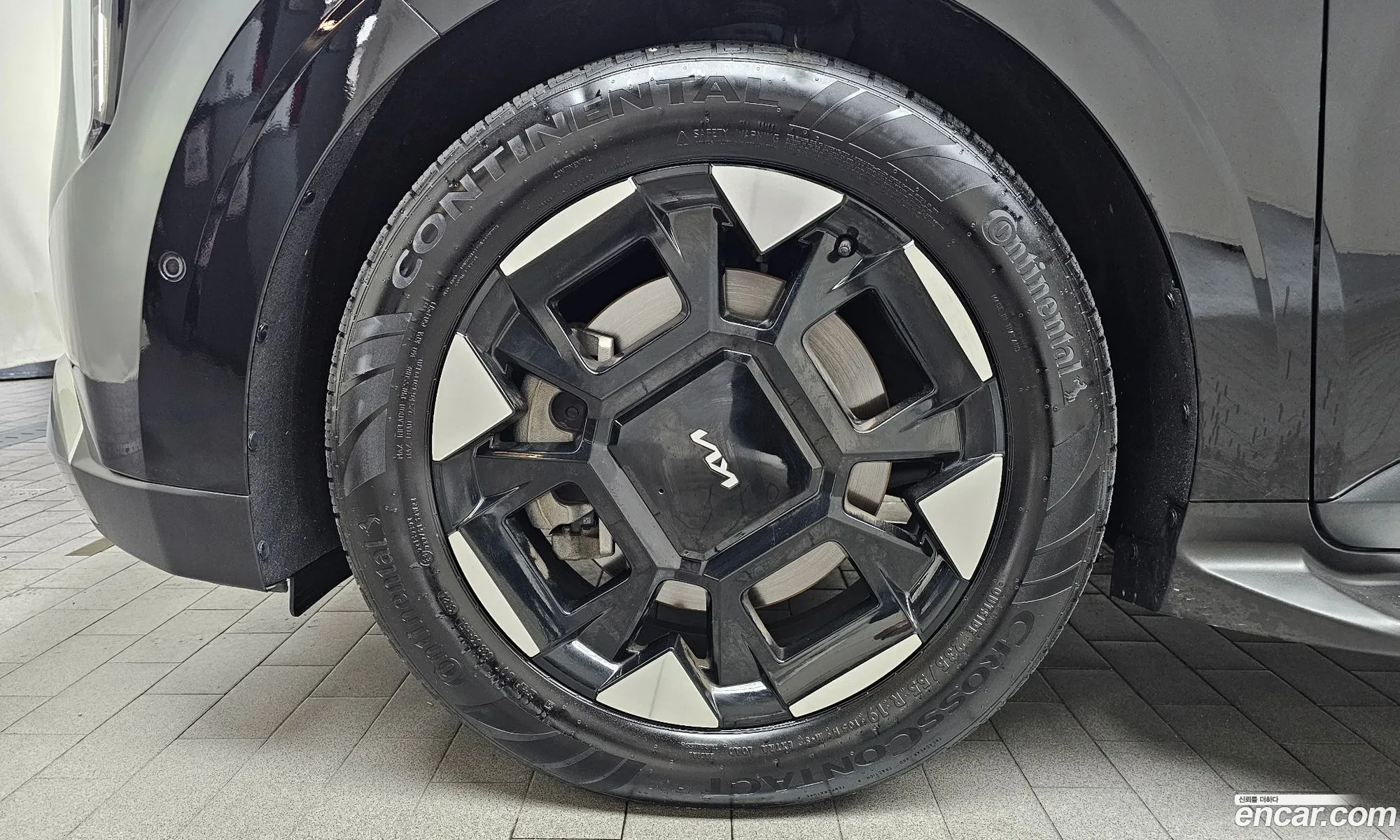 Kia Carnival 2024 KNANE813BSS496972 — 23