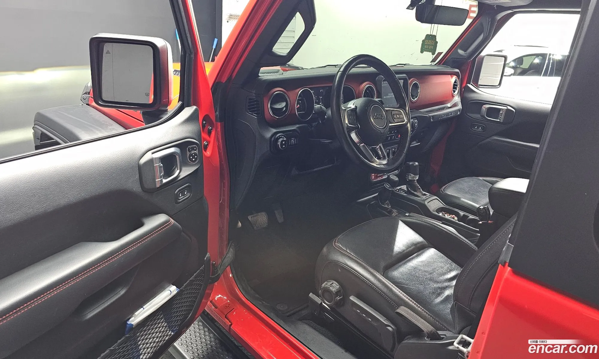 Jeep Wrangler 2020 — 4