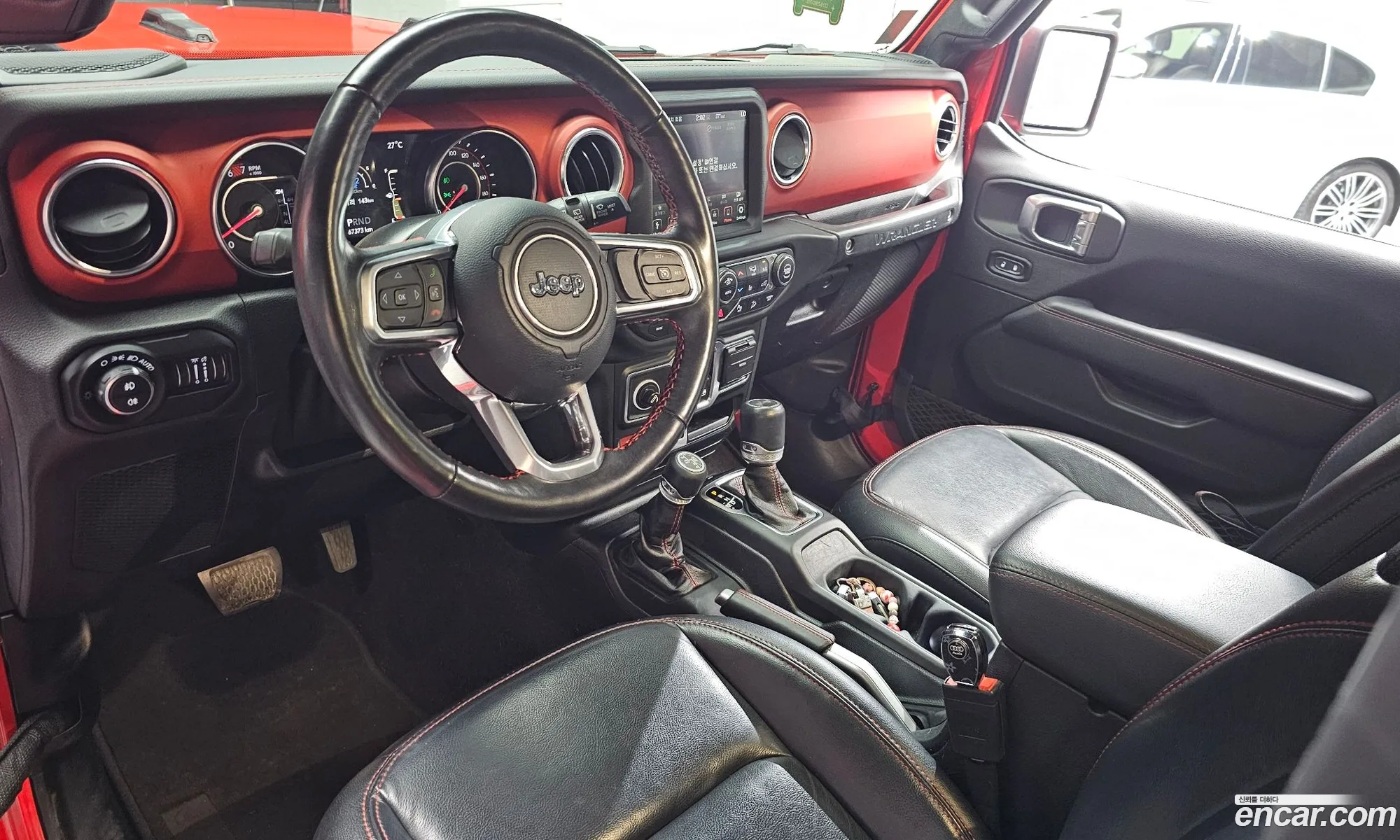 Jeep Wrangler 2020 — 14