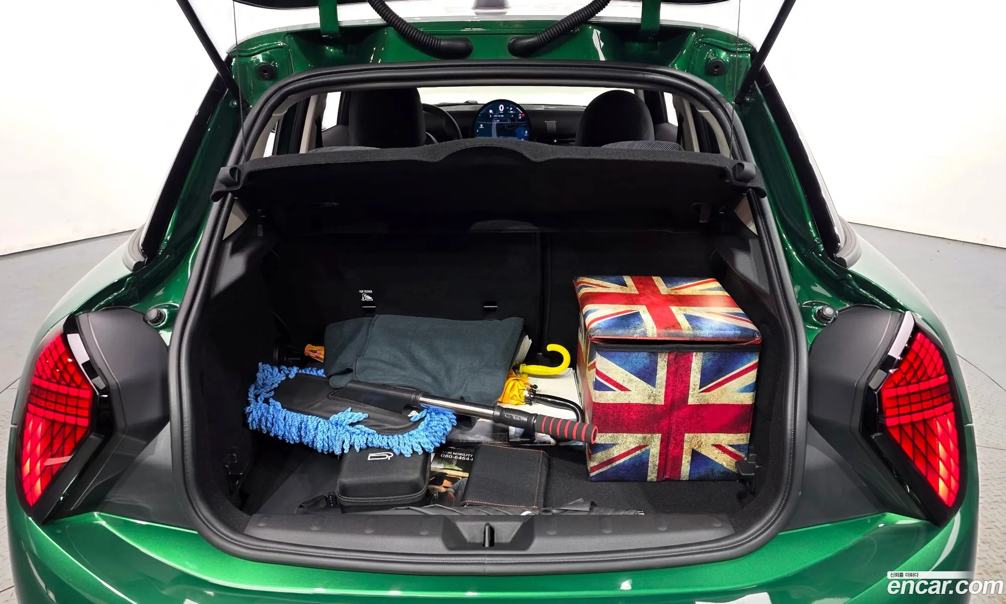 Mini Cooper C 2025 WMW61GD01S2X46083 — 12
