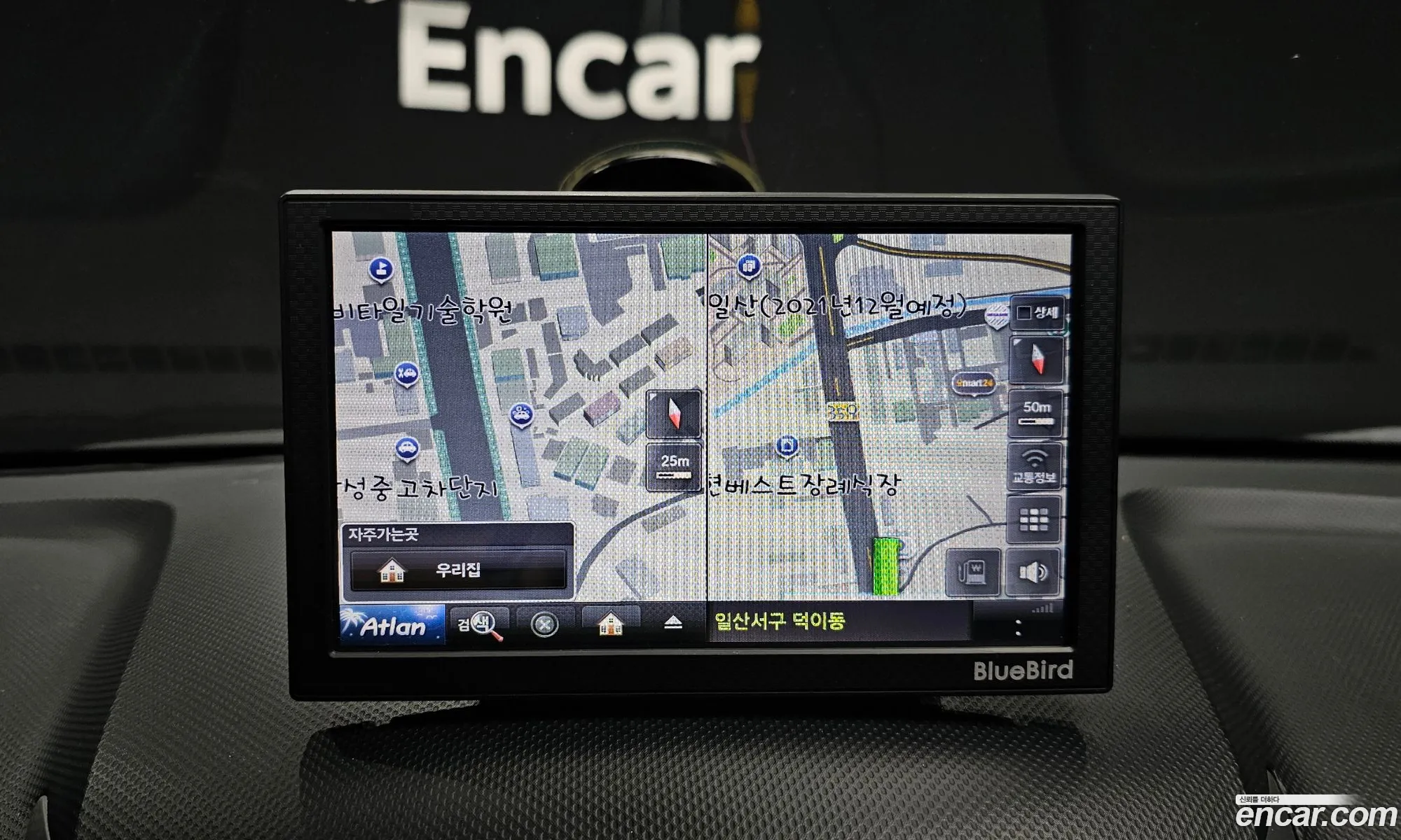 Hyundai Accent 2017 KMHCS41BEJU383289 — 28