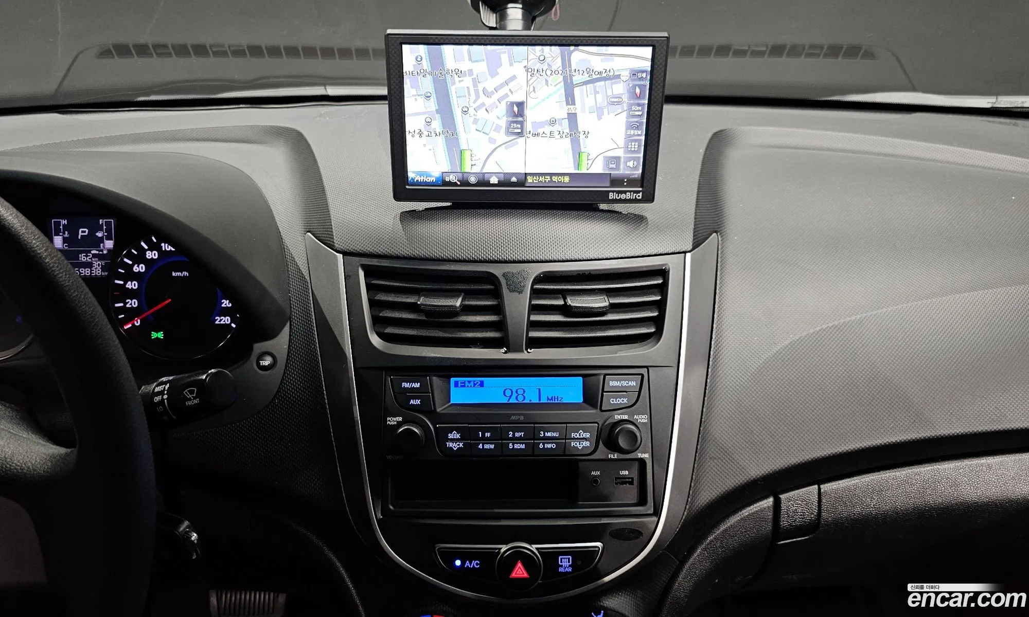 Hyundai Accent 2017 KMHCS41BEJU383289 — 7