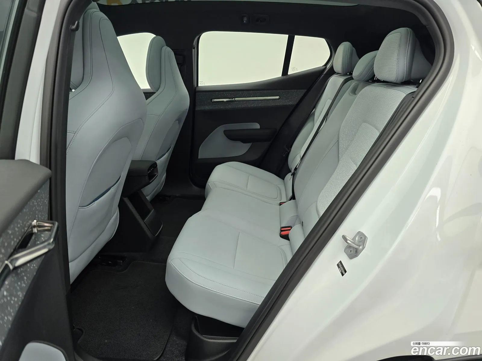 Volvo EX30 2025 — 10
