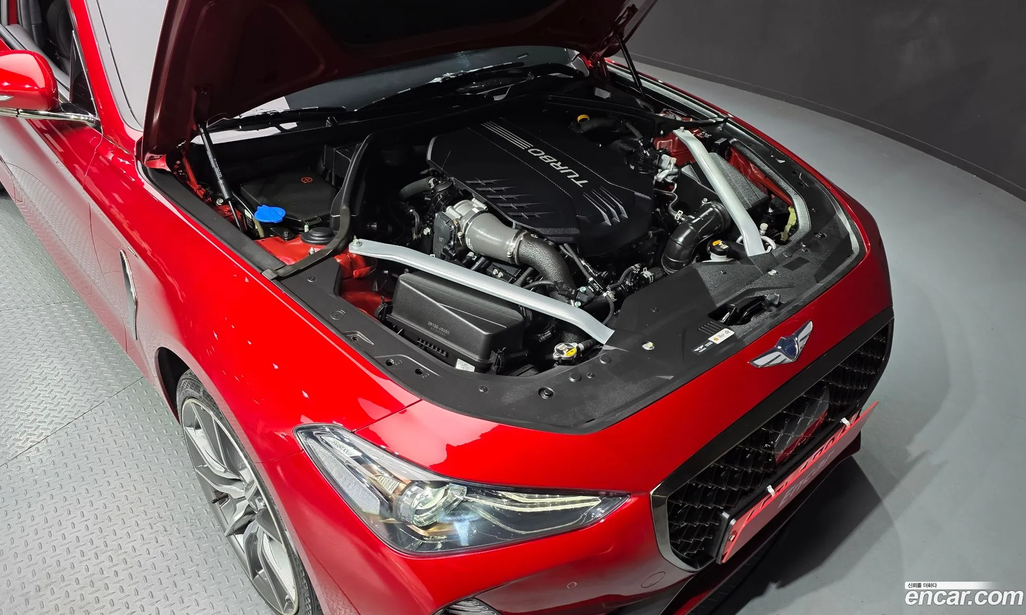 Genesis G70 2018 KMTG541EDJU023579 — 10