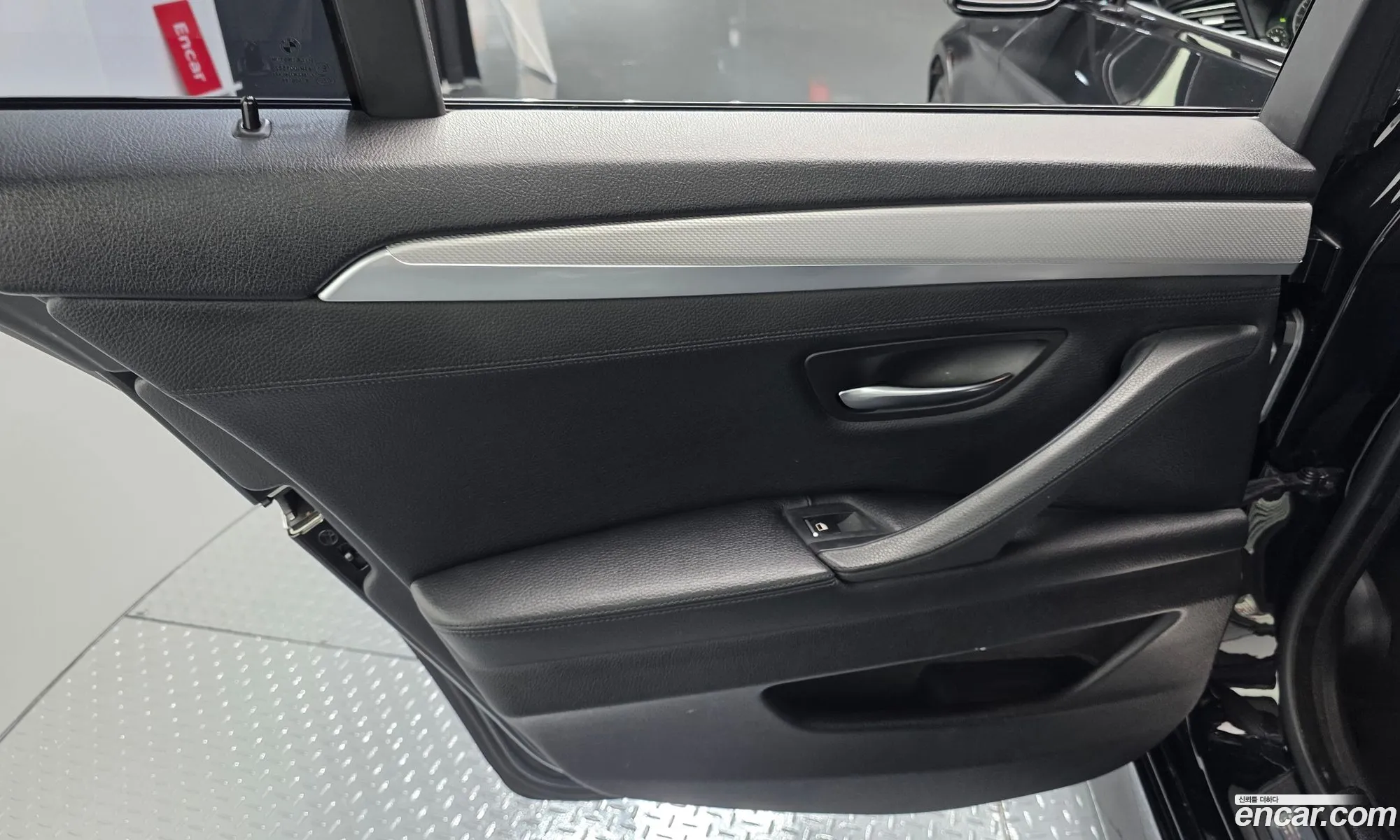 BMW 5 Series 2013 WBAXG3109DD244848 — 24
