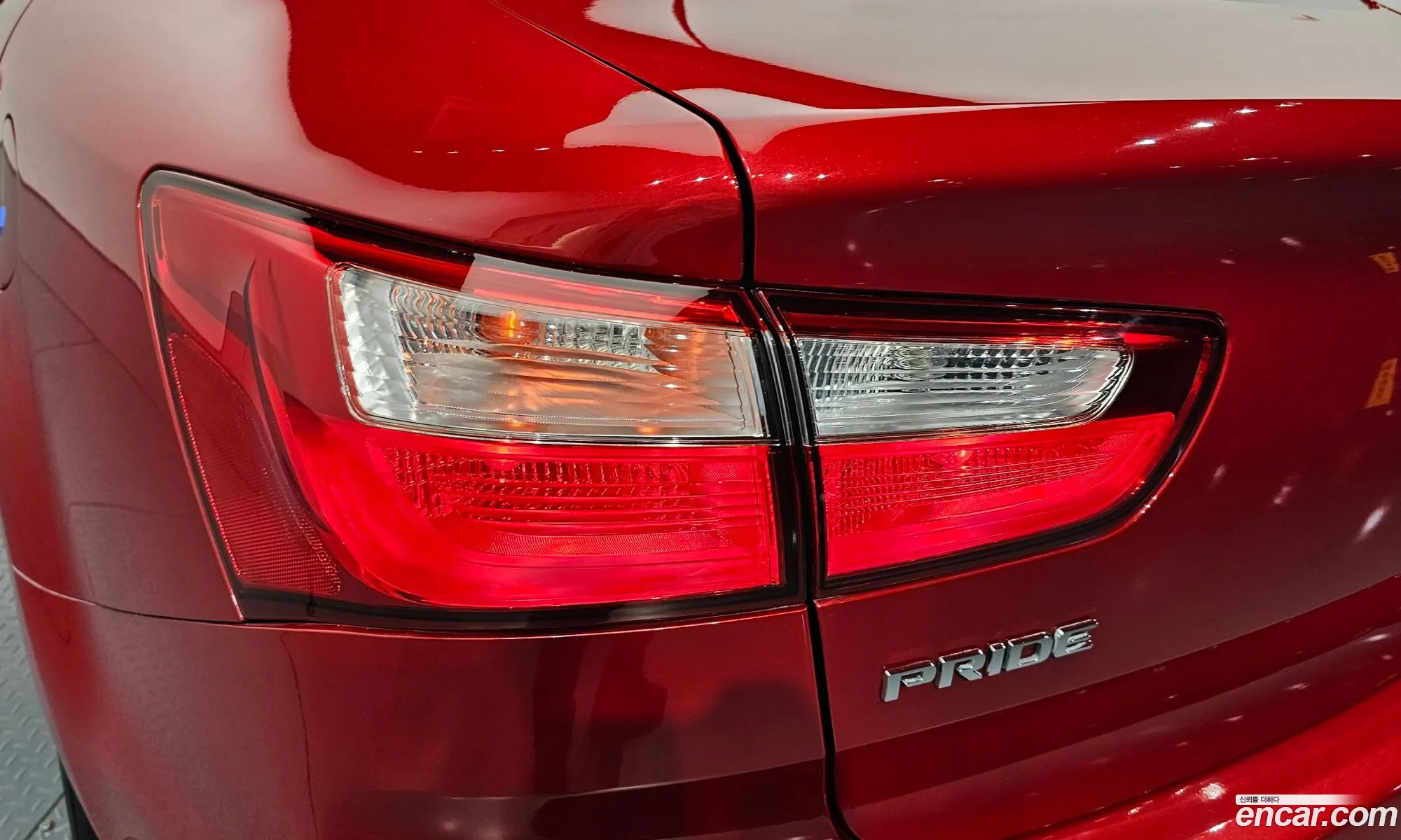Kia Pride 2014 KNADM412BES354900 — 3