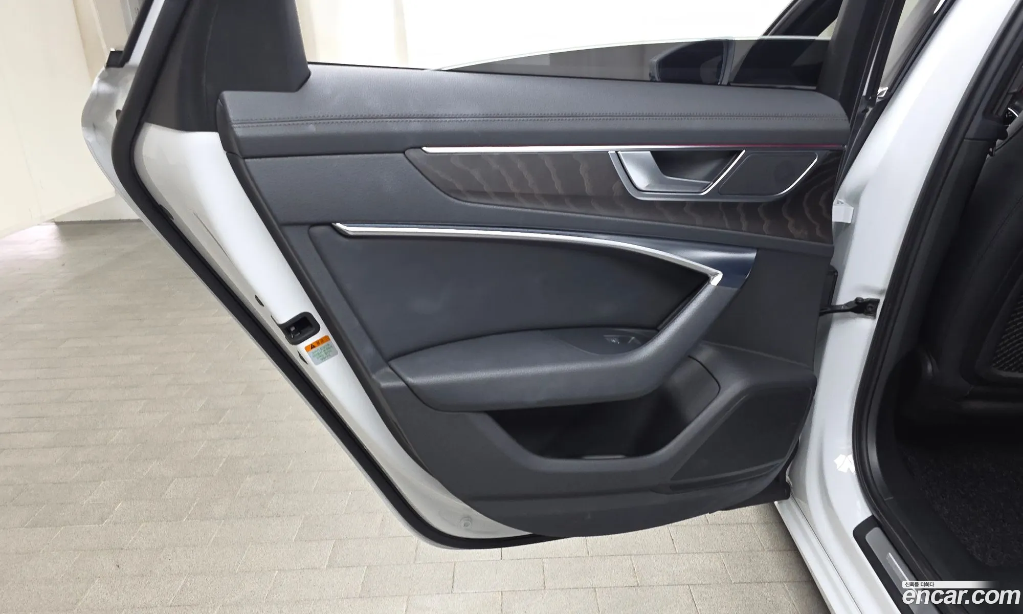 Audi A6 2021 WAUZZZF23MN036765 — 26