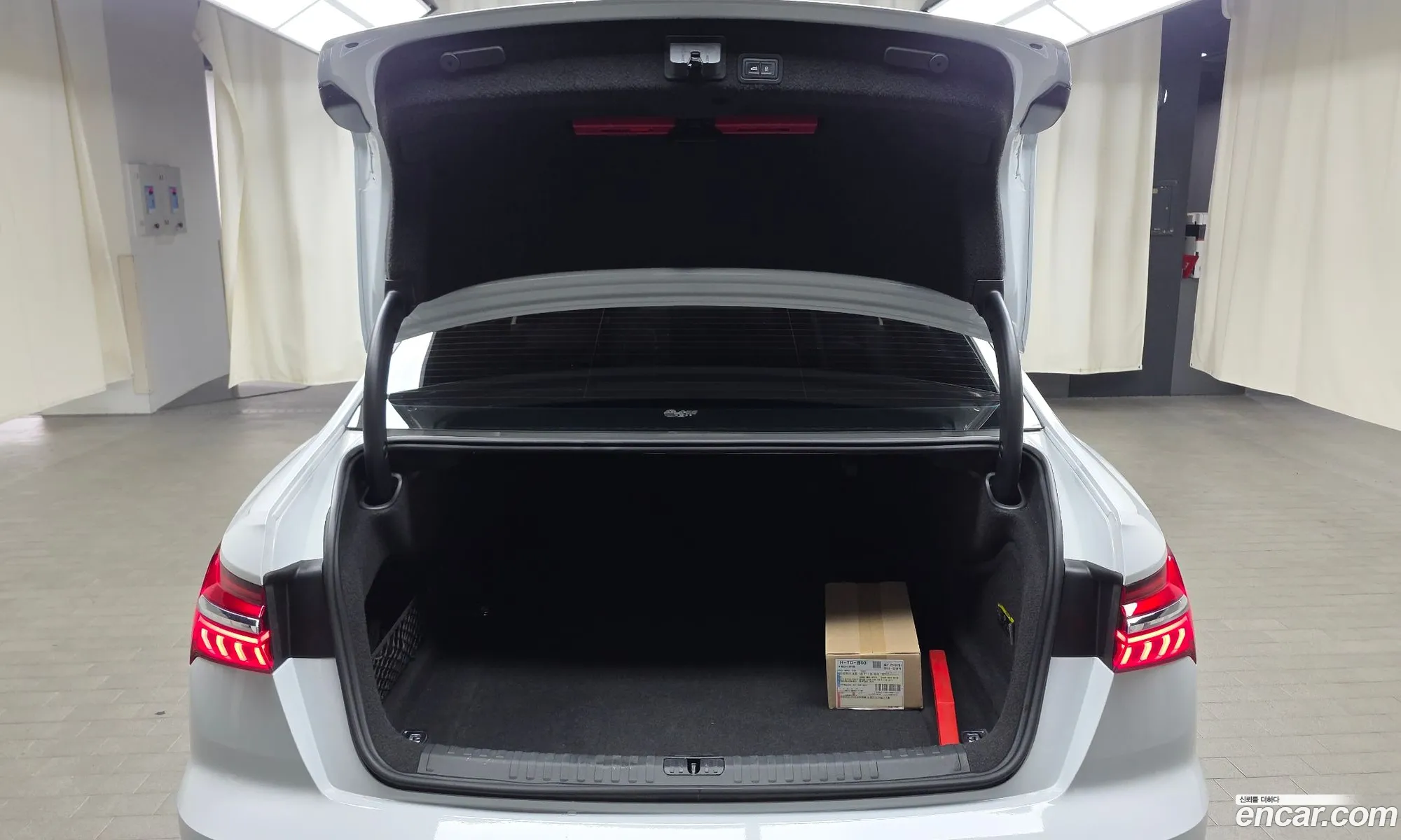 Audi A6 2021 WAUZZZF23MN036765 — 8