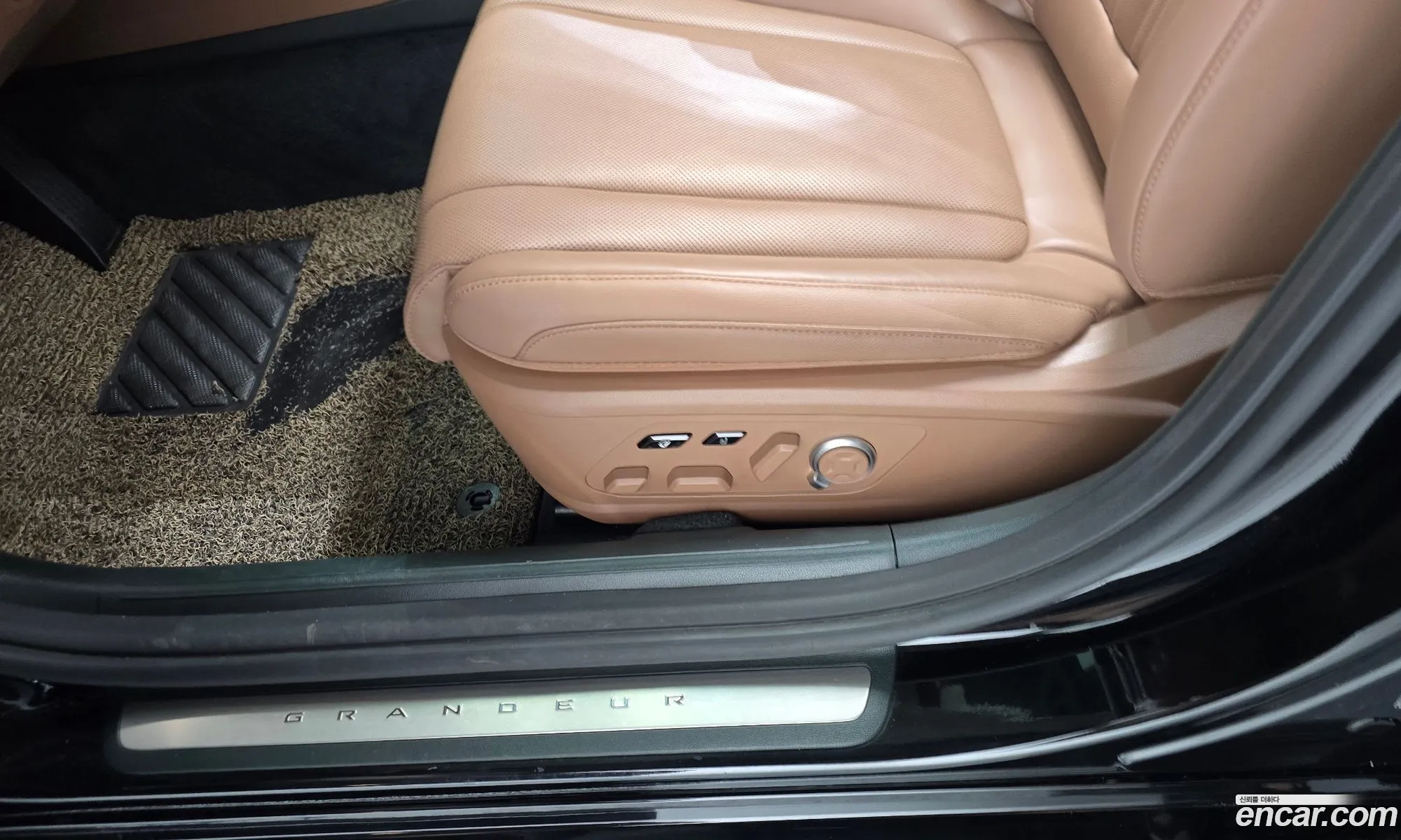 Hyundai Grandeur Hybrid 2023 — 7