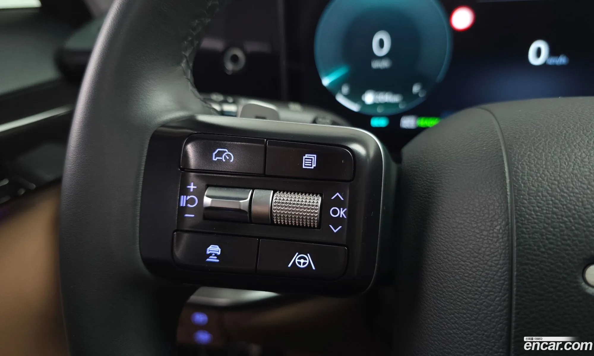 Hyundai Grandeur Hybrid 2023 — 6