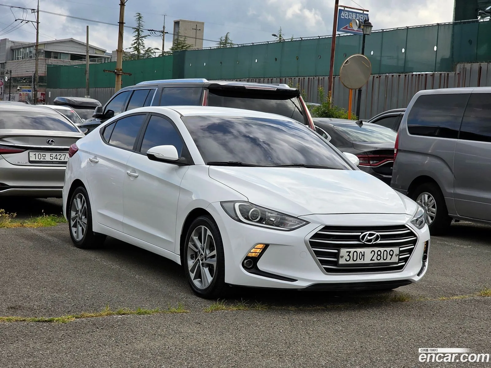 Hyundai Elantra AD 2017 — 17