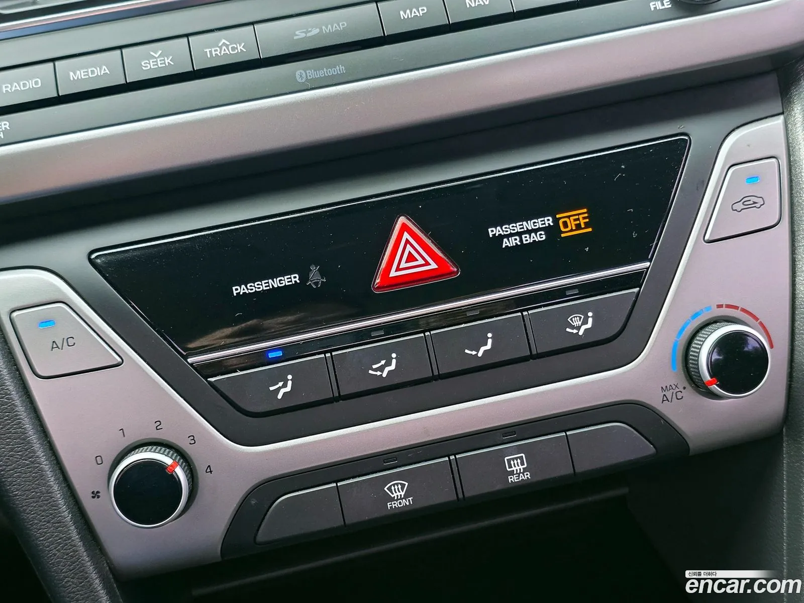 Hyundai Elantra AD 2017 — 3