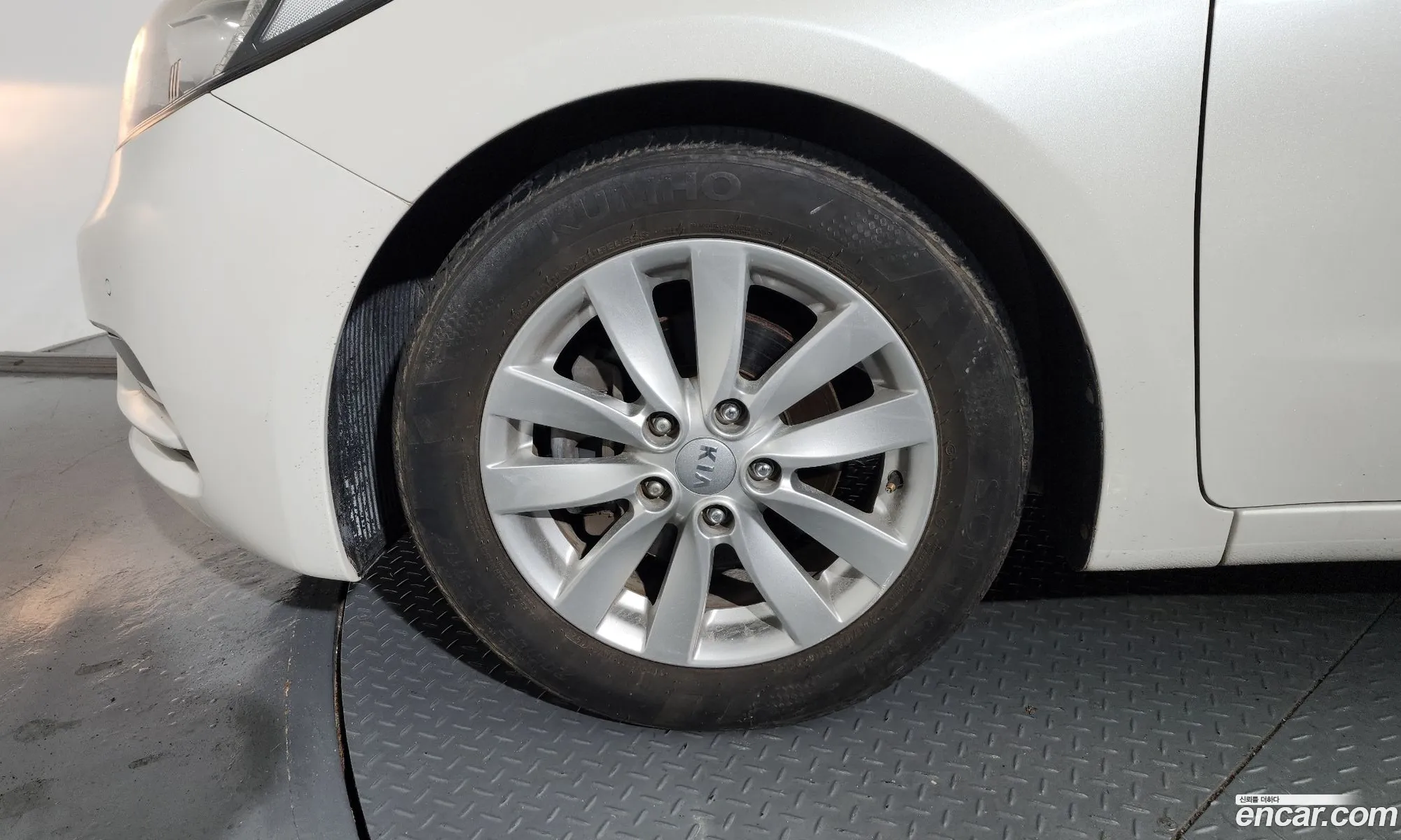 Kia K3 2014 — 2