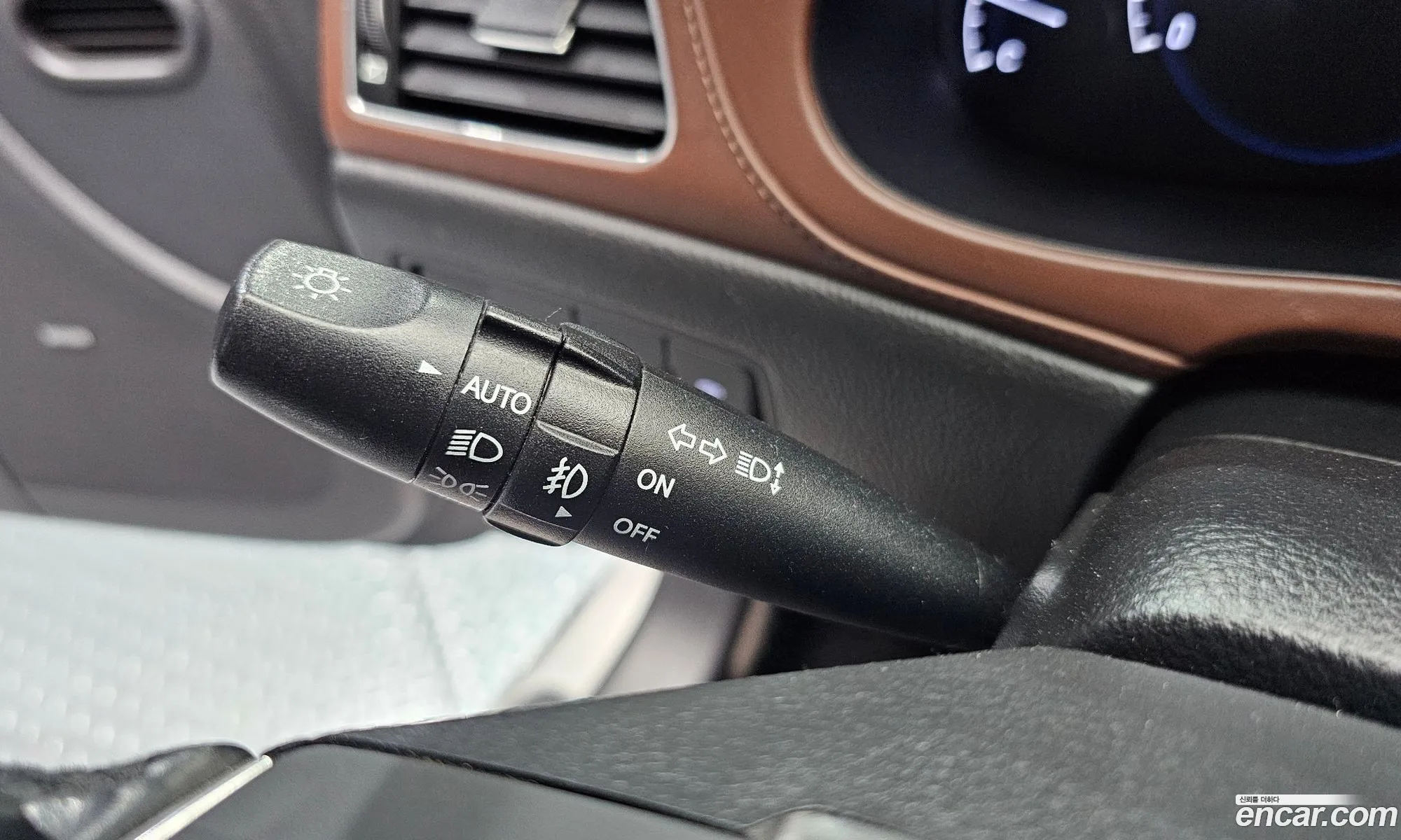 Hyundai Genesis 2012 KMHGE41BBDU206452 — 11