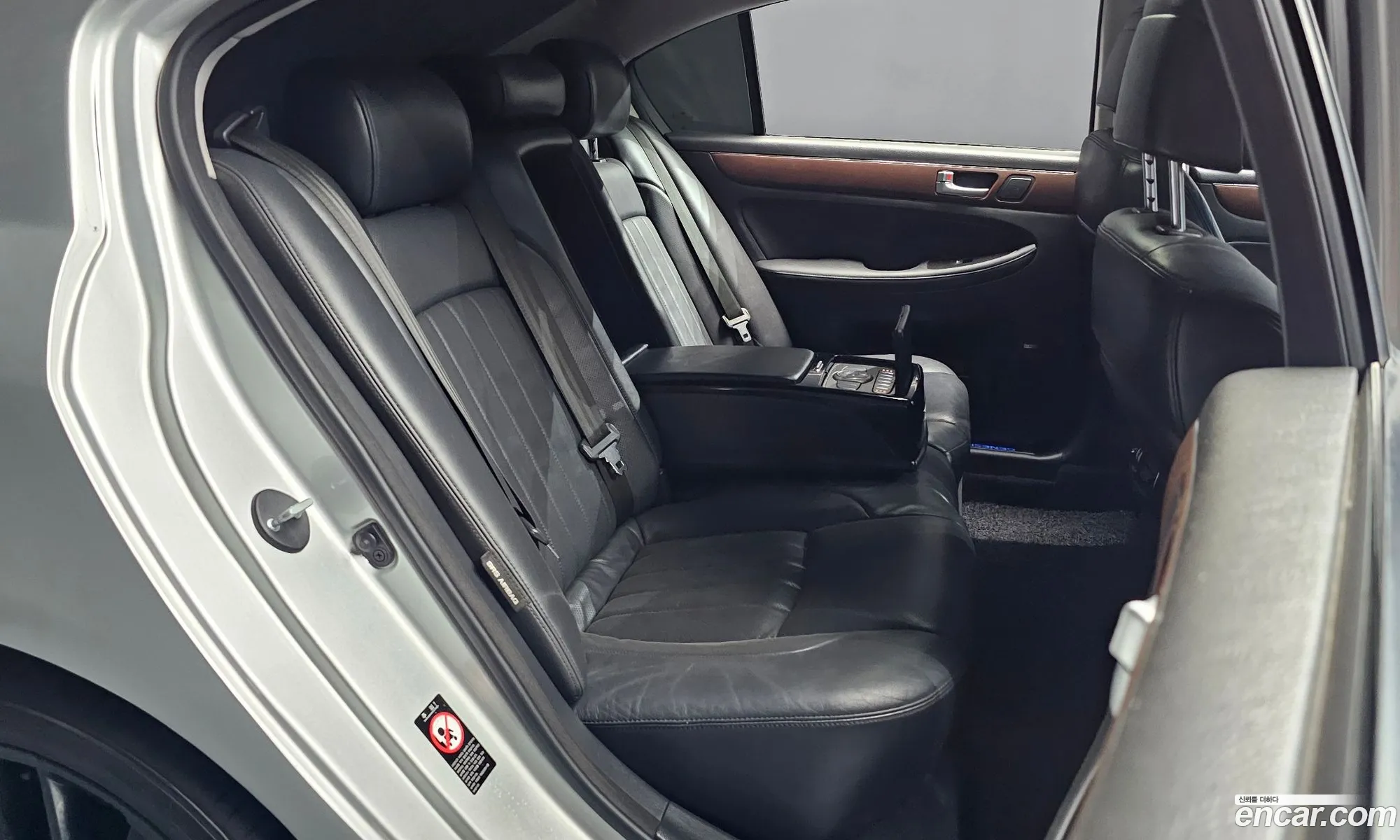 Hyundai Genesis 2012 KMHGE41BBDU206452 — 20