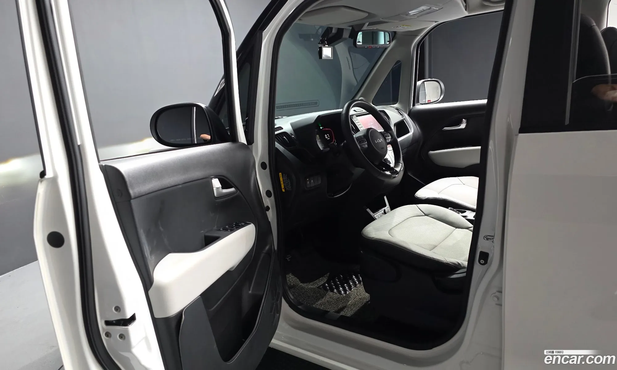 Kia Kia Ray 2024 — 24