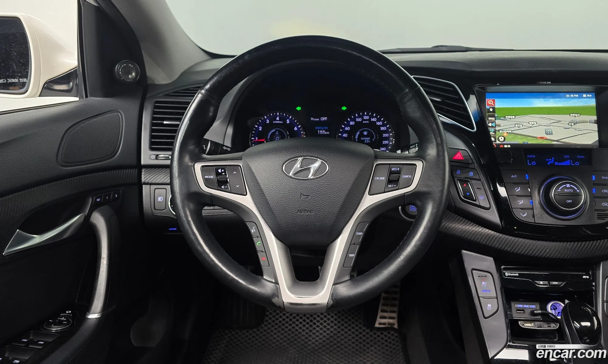 Hyundai i40 Saloon 2012 KMHLE41DBCU012714 — 11