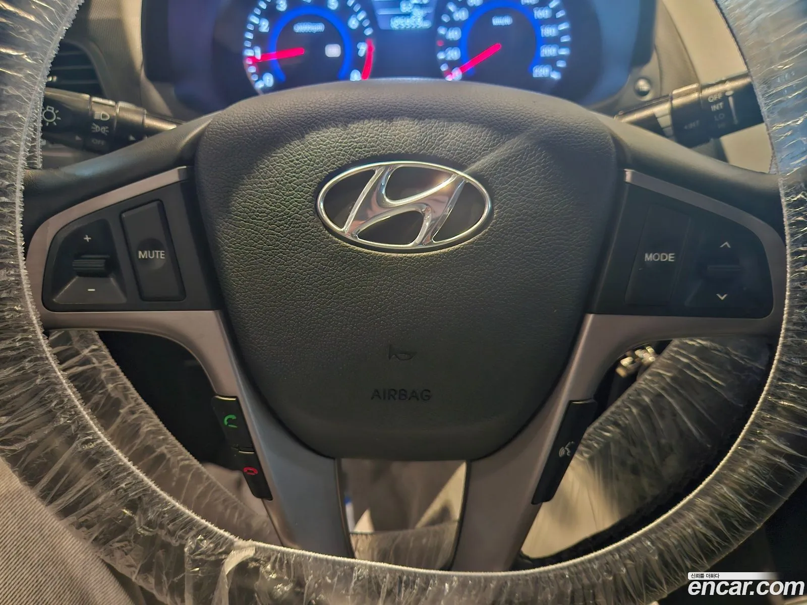 Hyundai Accent 2014 — 11