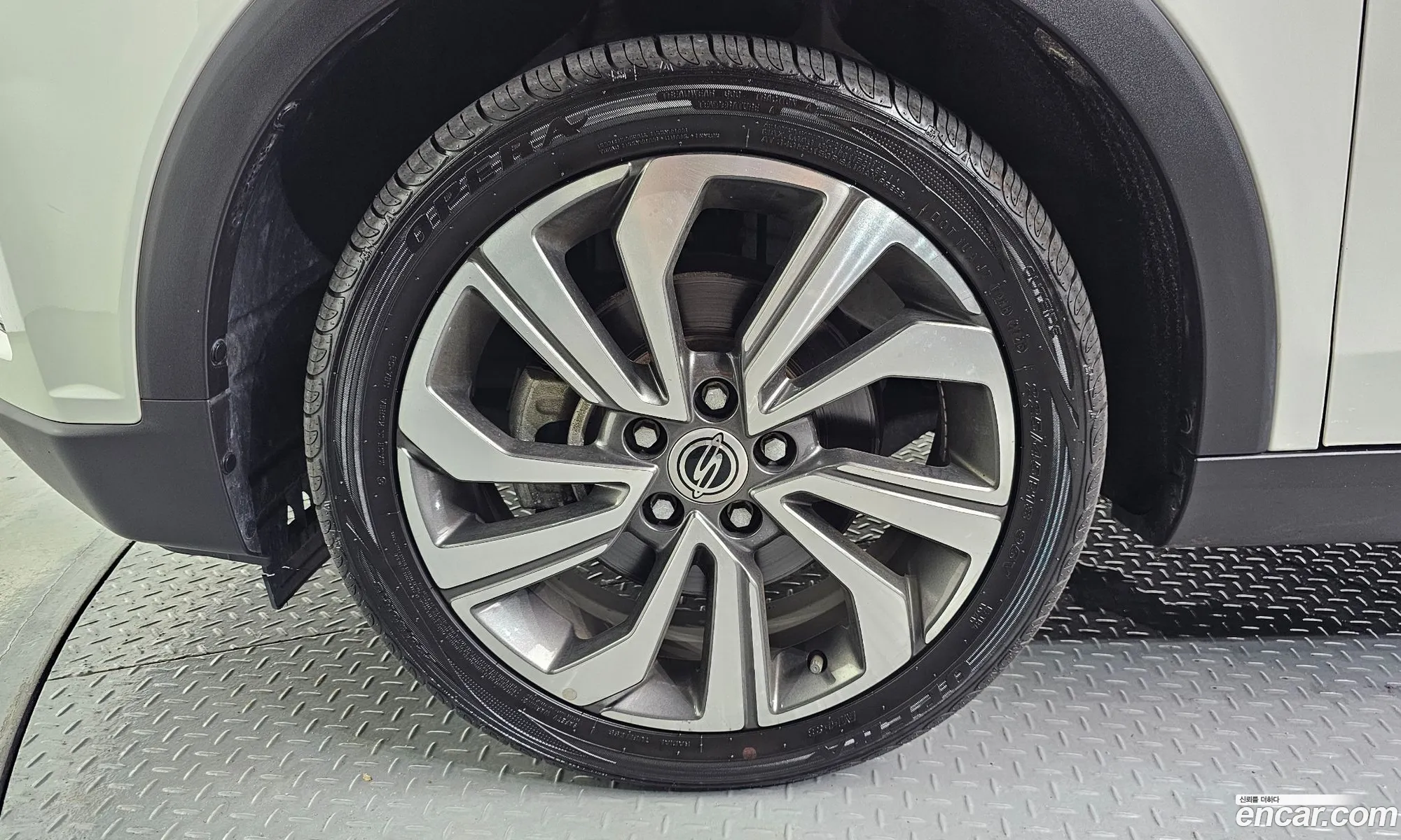 KG Mobility (SsangYong) Tivoli 2021 — 9