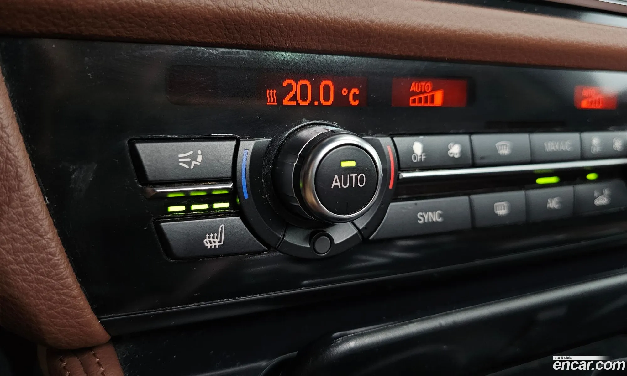 BMW 5 Series 2016 WBA5E5106GG073715 — 16