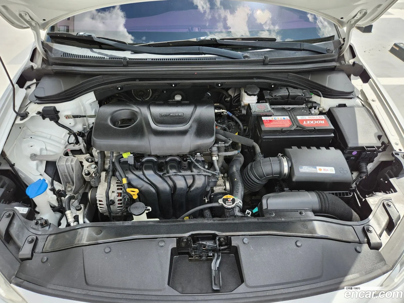 Hyundai Elantra AD 2018 — 6