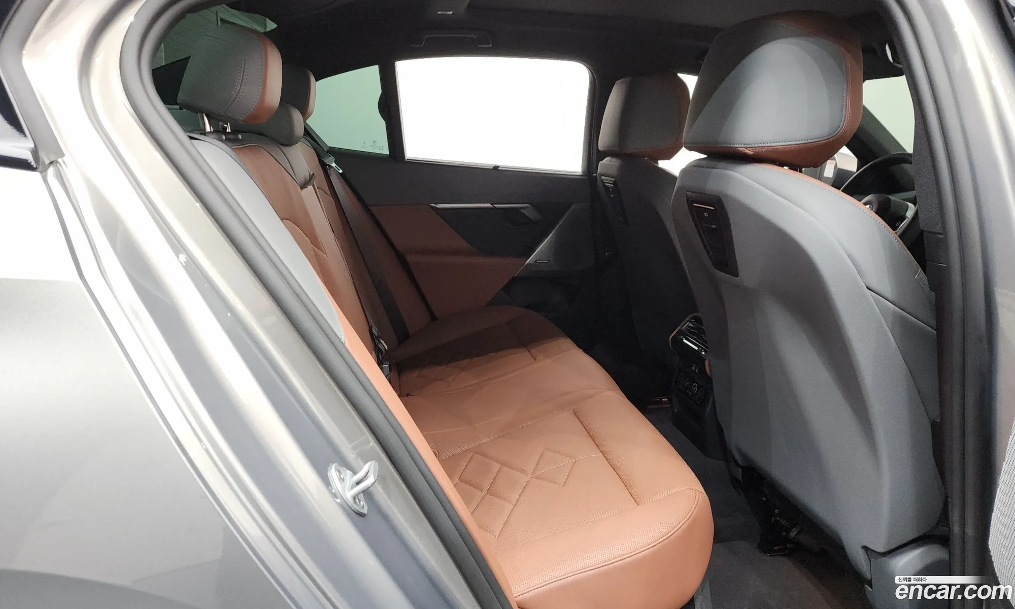 BMW 5 Series 2025 — 6