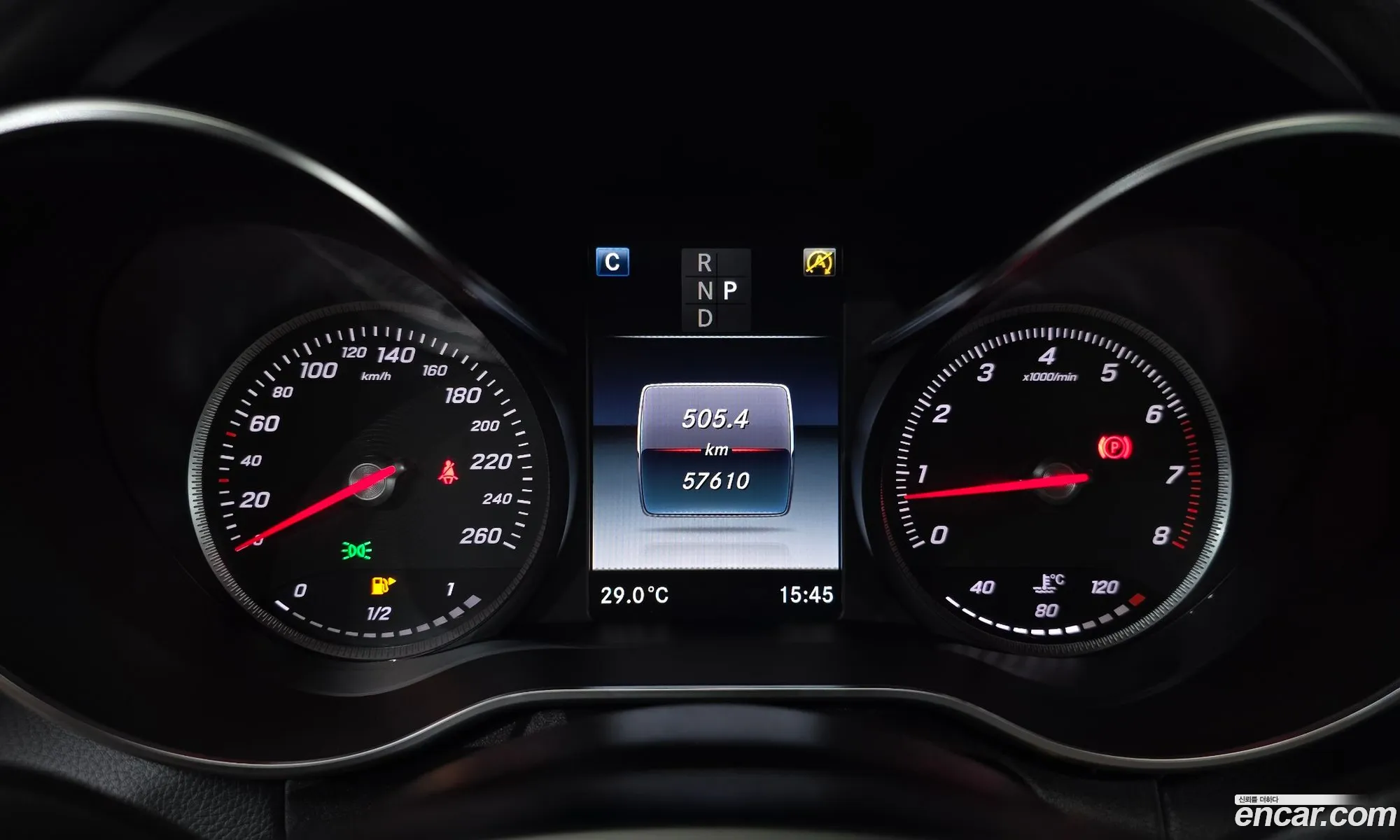 Mercedes-Benz C-Class W205 2018 — 23