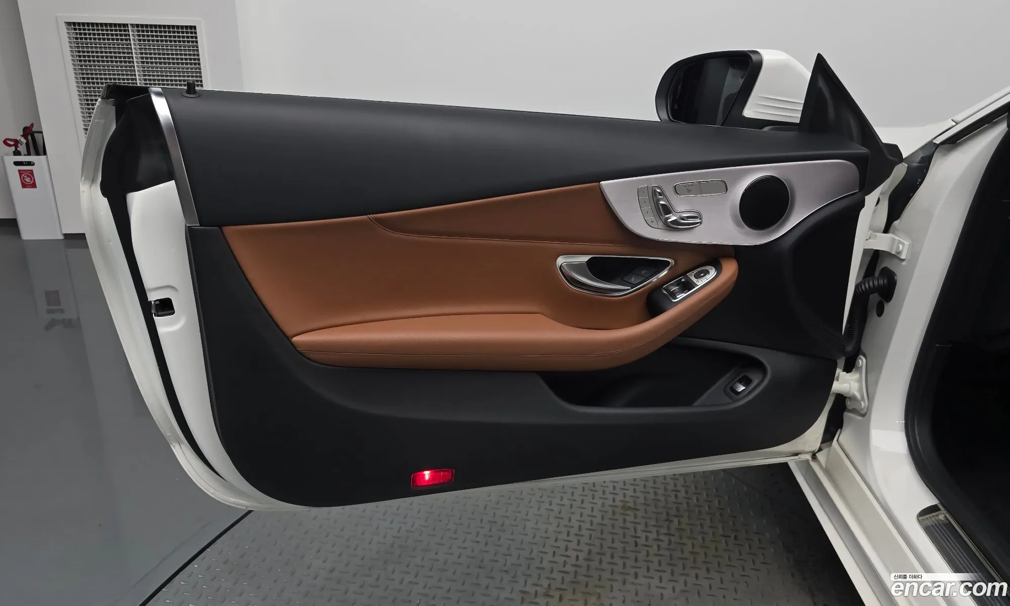 Mercedes-Benz C-Class W205 2018 — 12