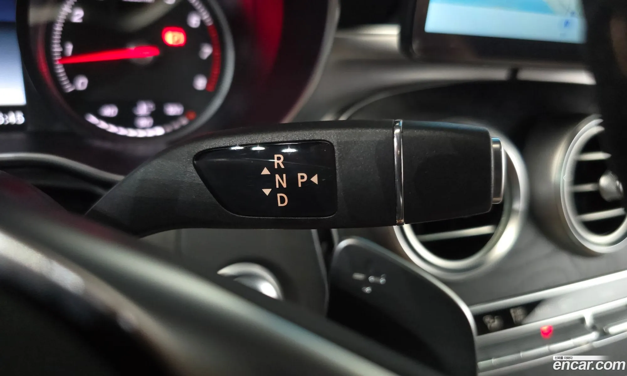 Mercedes-Benz C-Class W205 2018 — 16