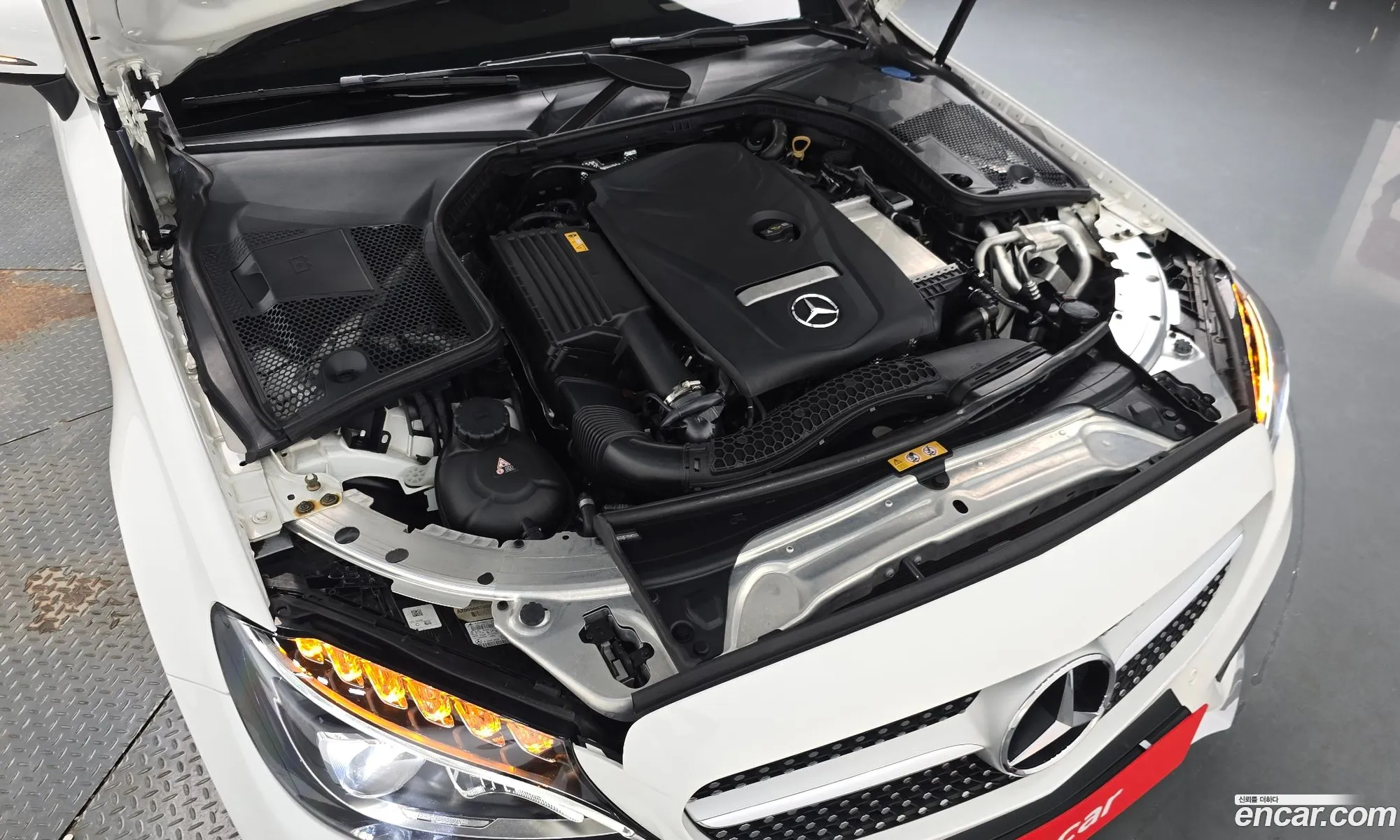 Mercedes-Benz C-Class W205 2018 — 18