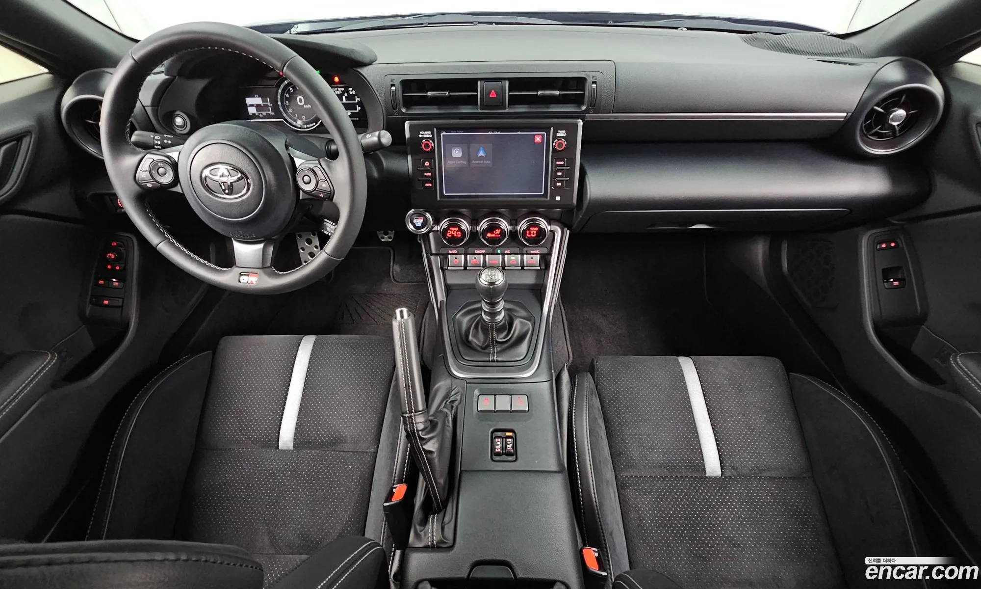 Toyota GR86 2025 — 14