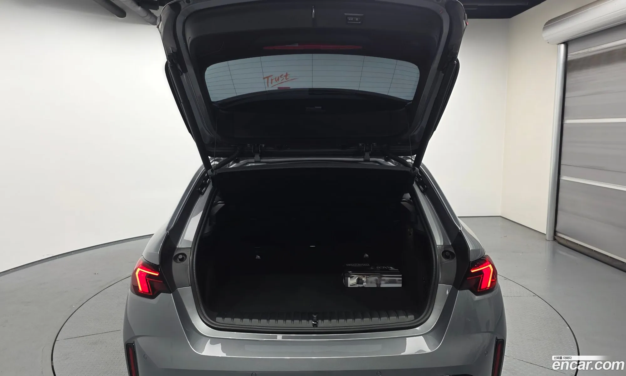 BMW 1 Series 2025 — 12