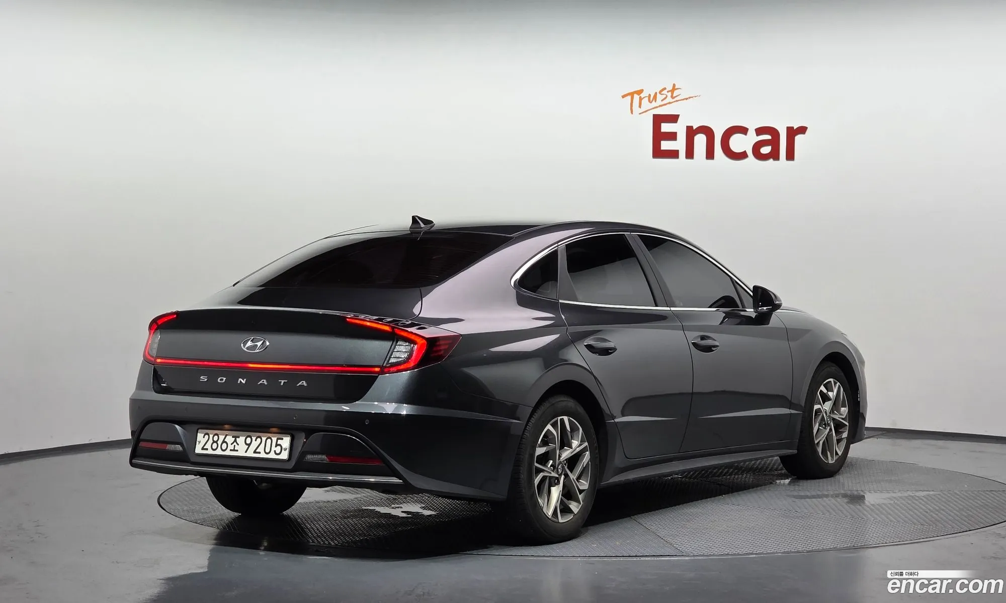 Hyundai Sonata 2020 KMHL141EBMA127321 — 17